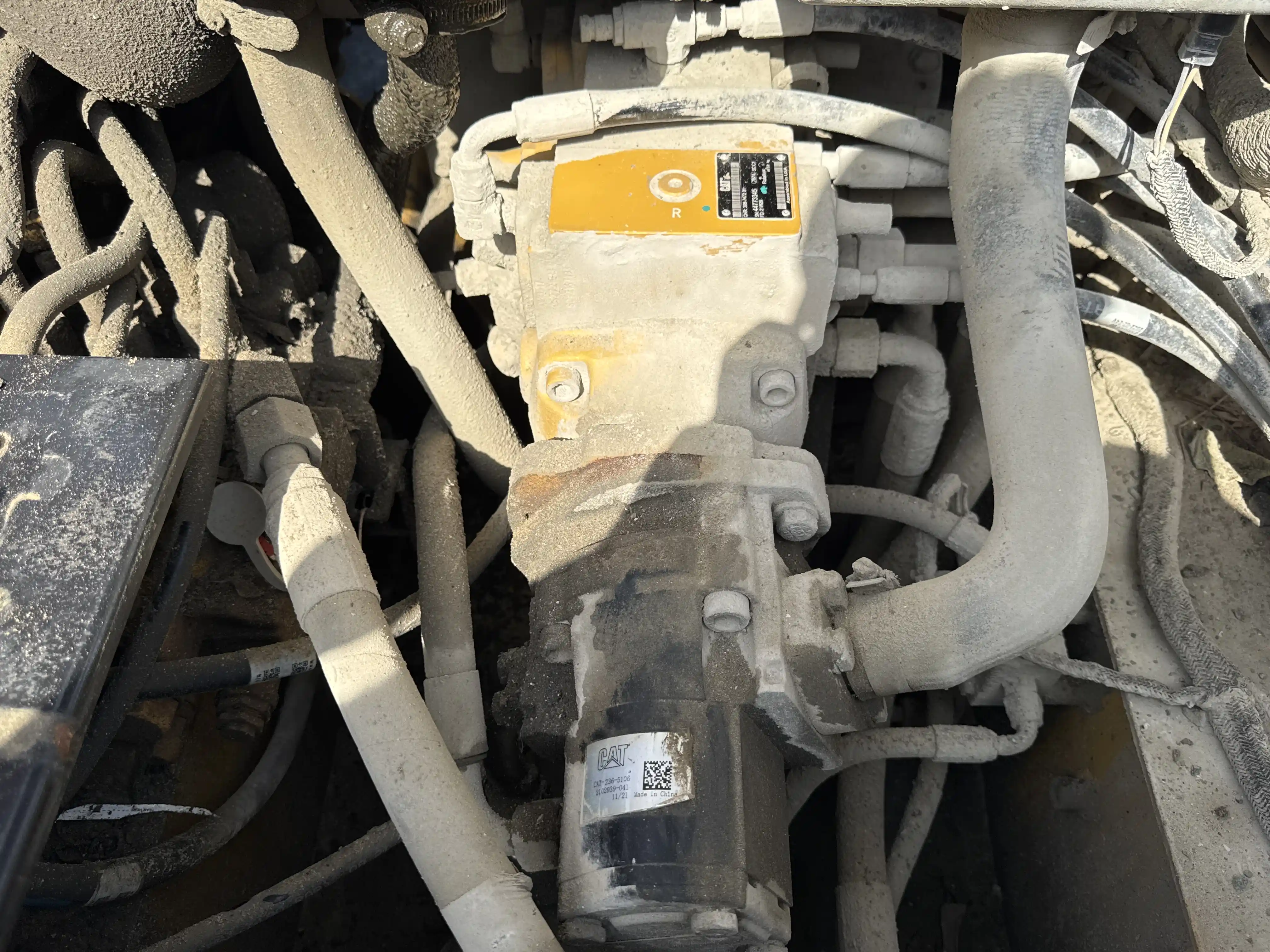 SSL-003-Cat-226B3-skid-steer-loader-inspection-hydraulics-hydraulic-pump-1
