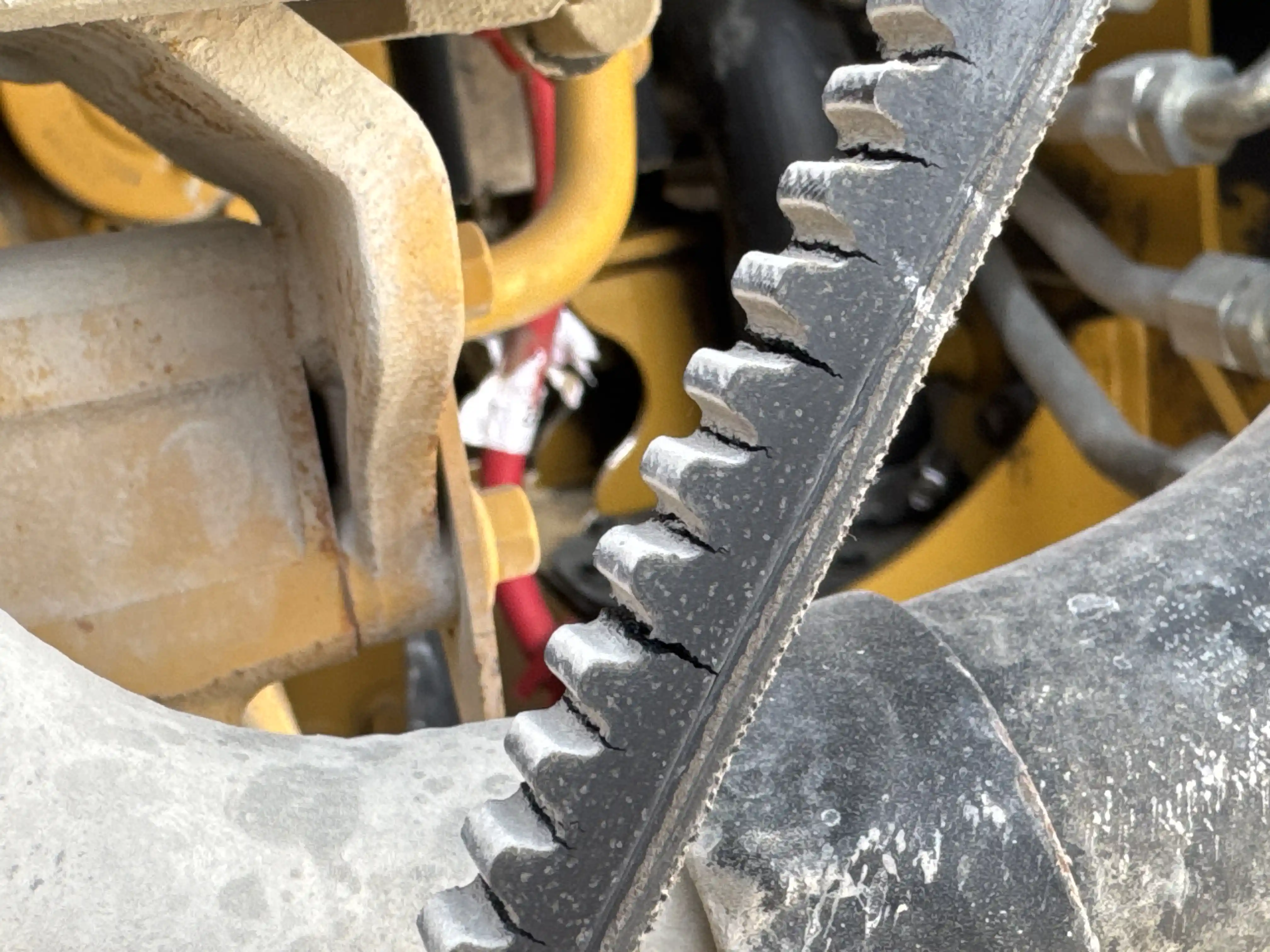 SSL-003-Cat-226B3-skid-steer-loader-inspection-engine-belt-2