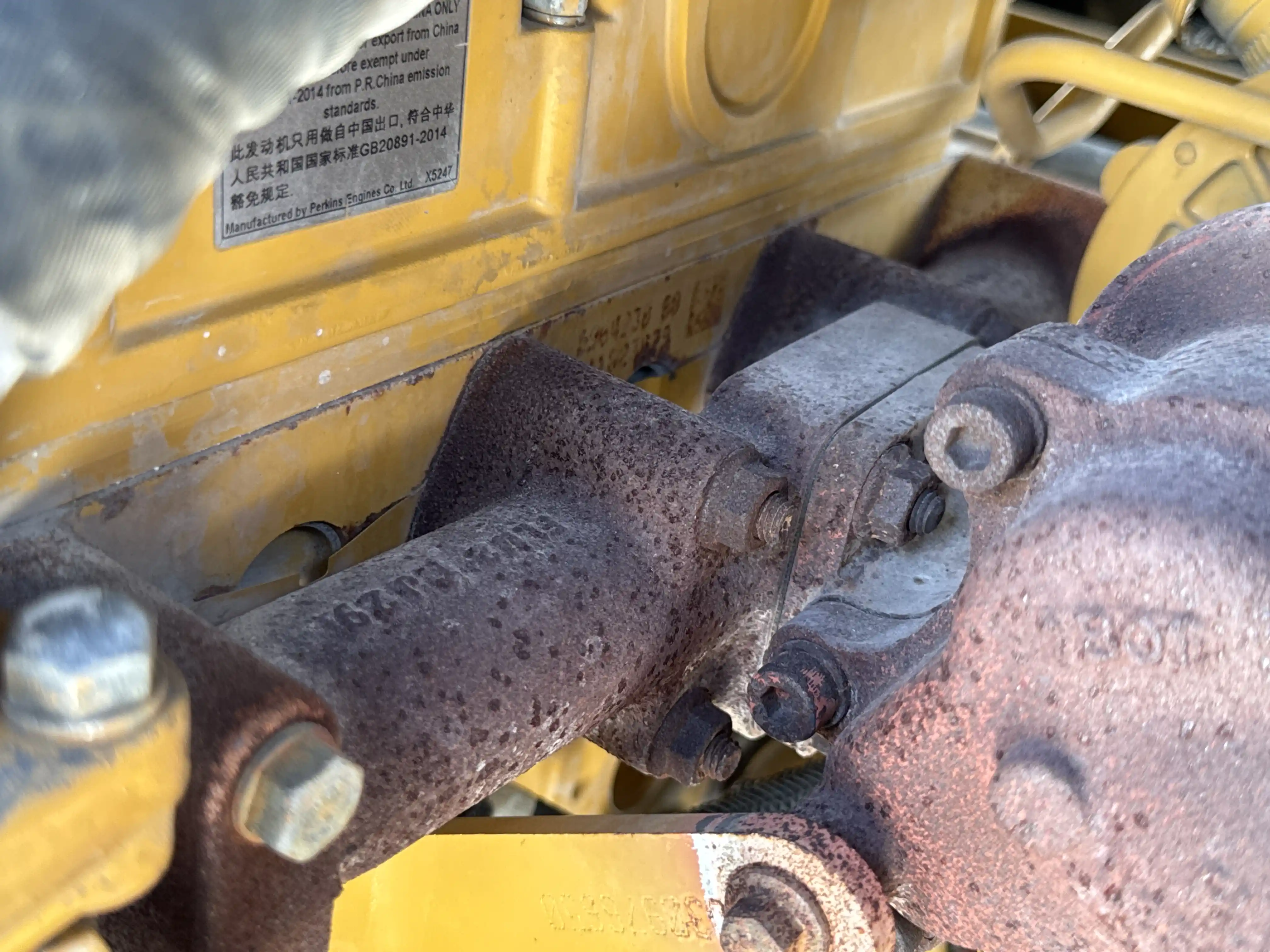 SSL-003-Cat-226B3-skid-steer-loader-inspection-engine-exhaust-system-1