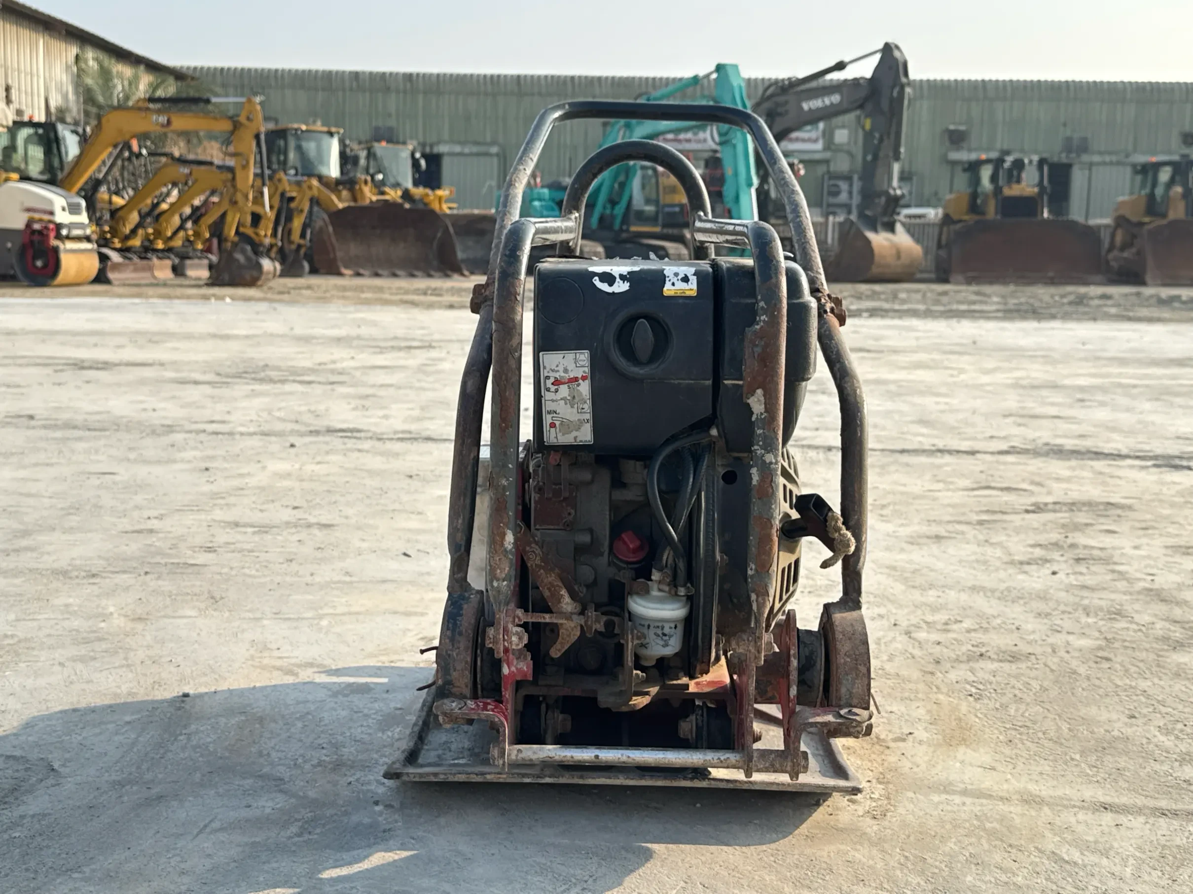 PLC-001-Dynapac-DFP10D-plate-compactor-inspection-structure-paint-2