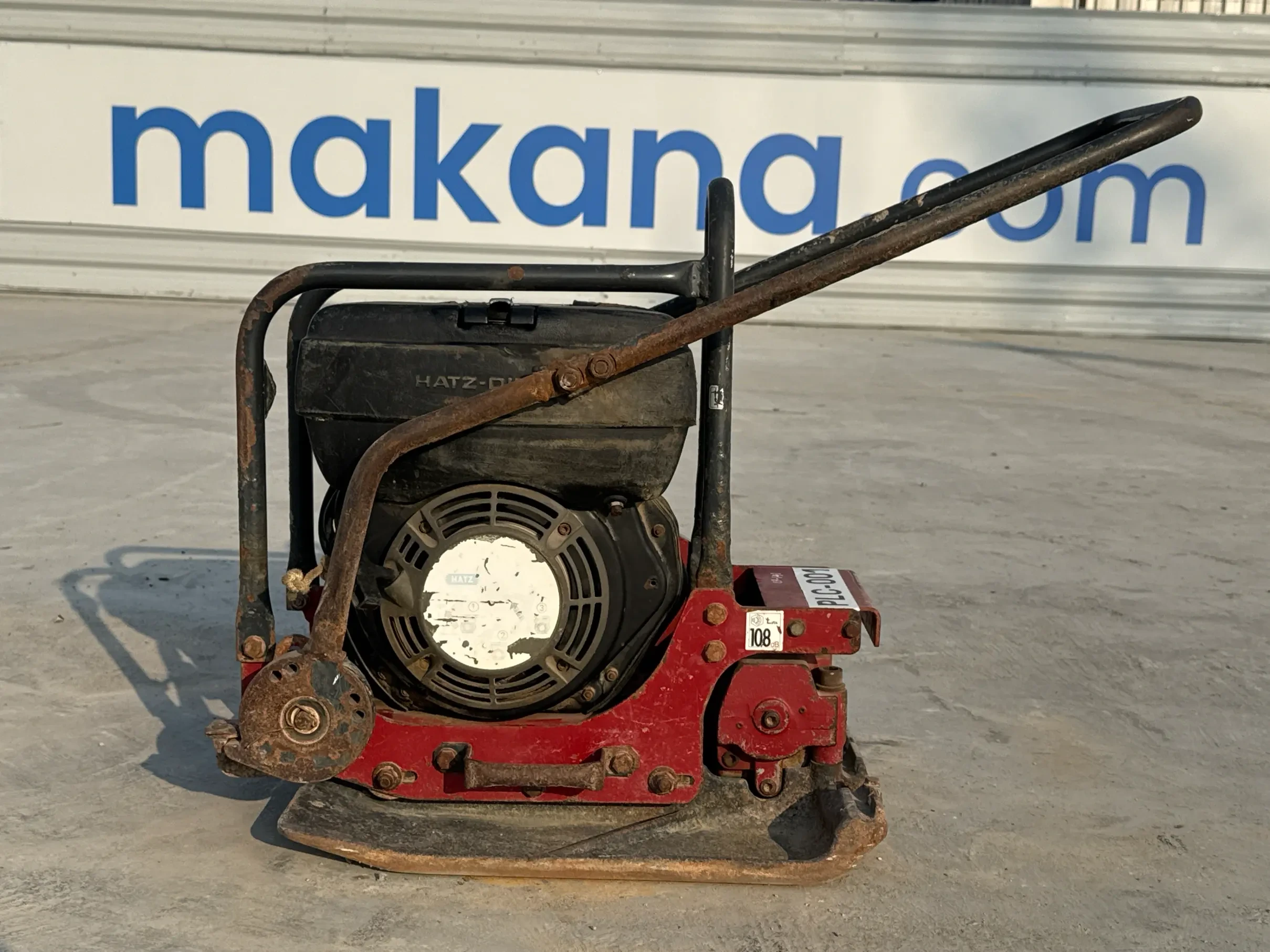 PLC-001-Dynapac-DFP10D-plate-compactor-inspection-structure-paint-3