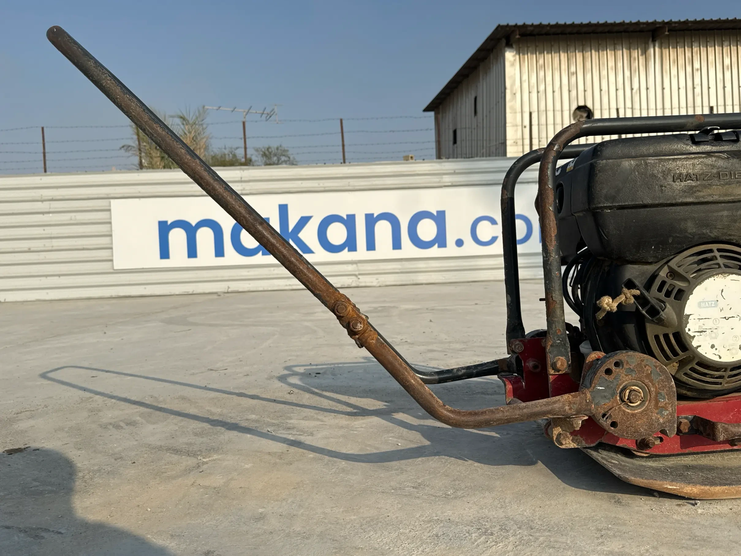 PLC-001-Dynapac-DFP10D-plate-compactor-inspection-structure-handle-3