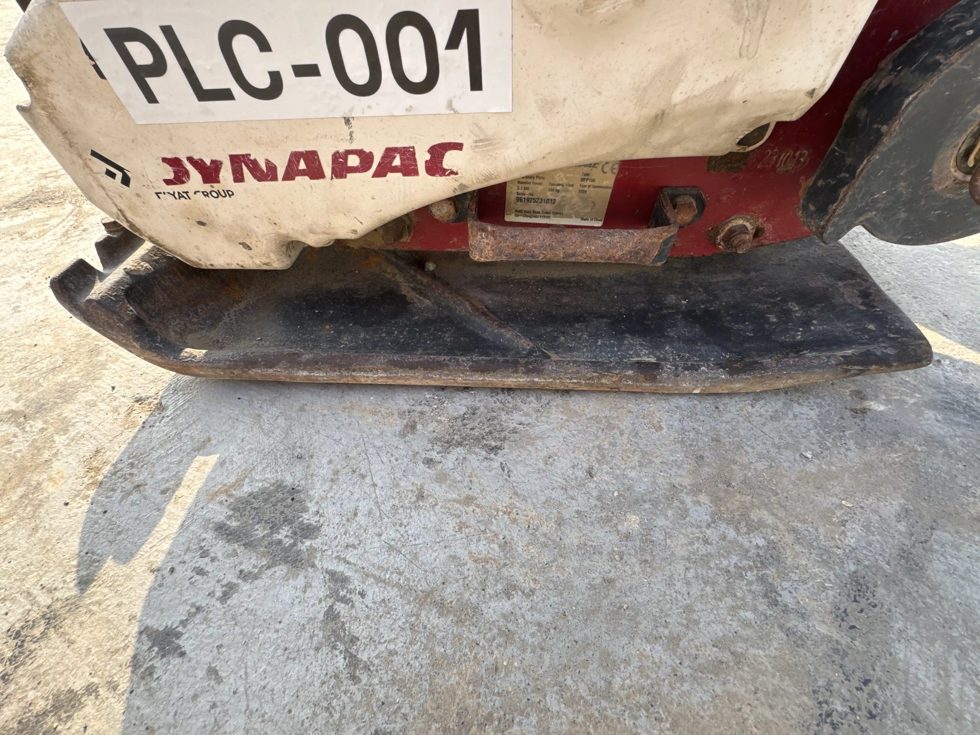 PLC-001-Dynapac-DFP10D-plate-compactor-inspection-structure-base-plate-1