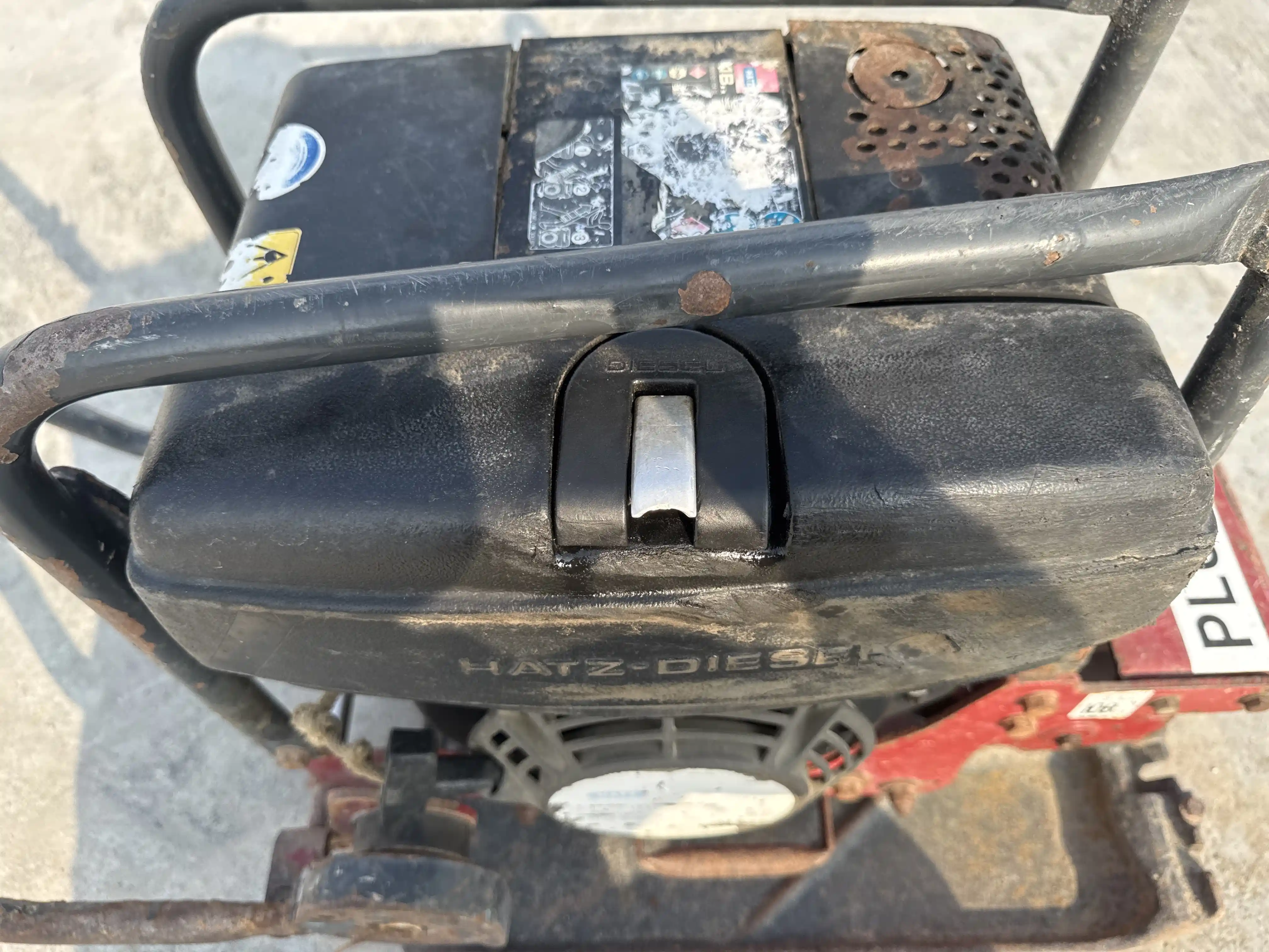 PLC-001-Dynapac-DFP10D-plate-compactor-inspection-engine-fuel-tank-2