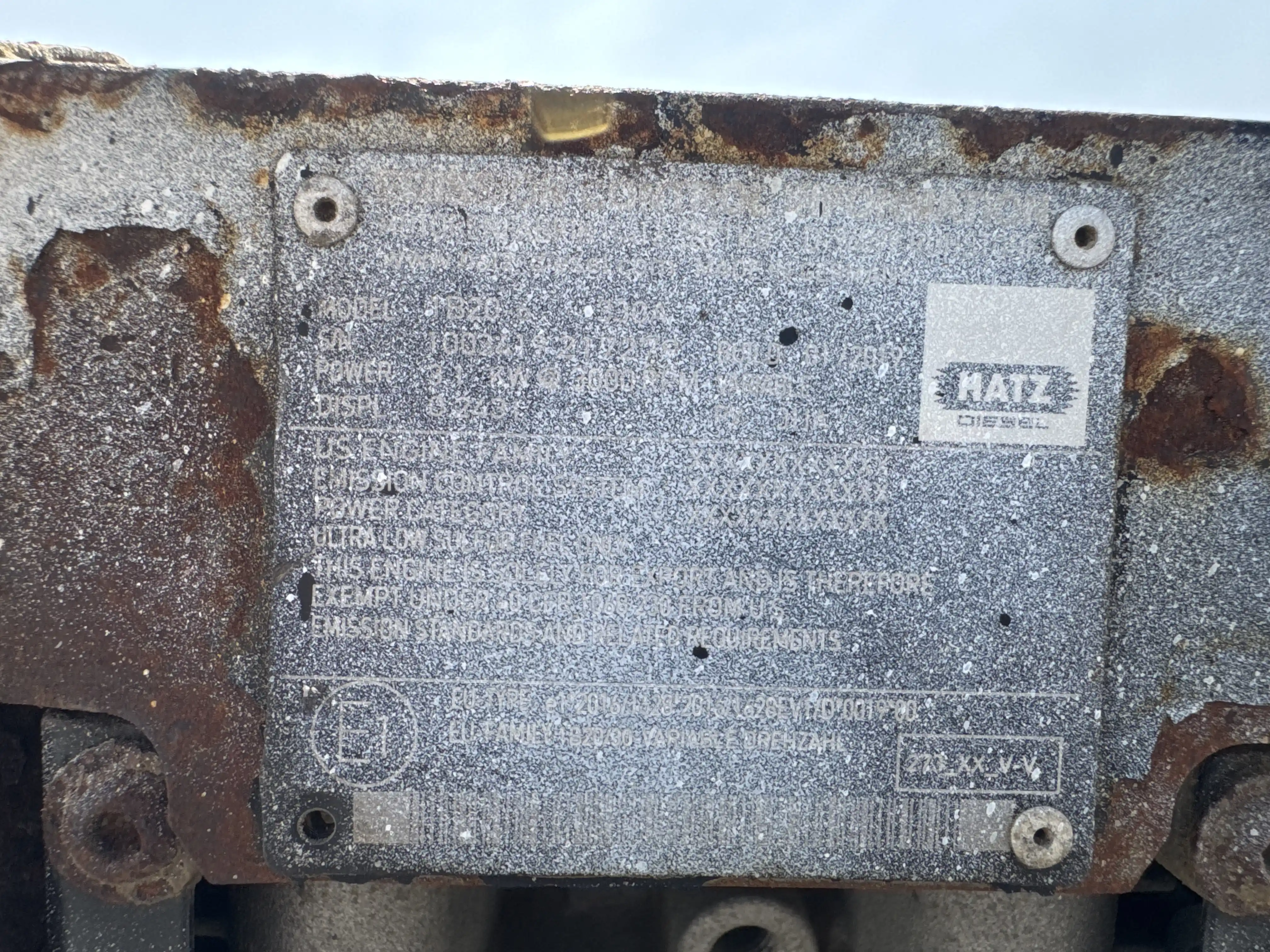 PLC-002-Dynapac-DFP10D-plate-compactor-inspection-general-emissions-label