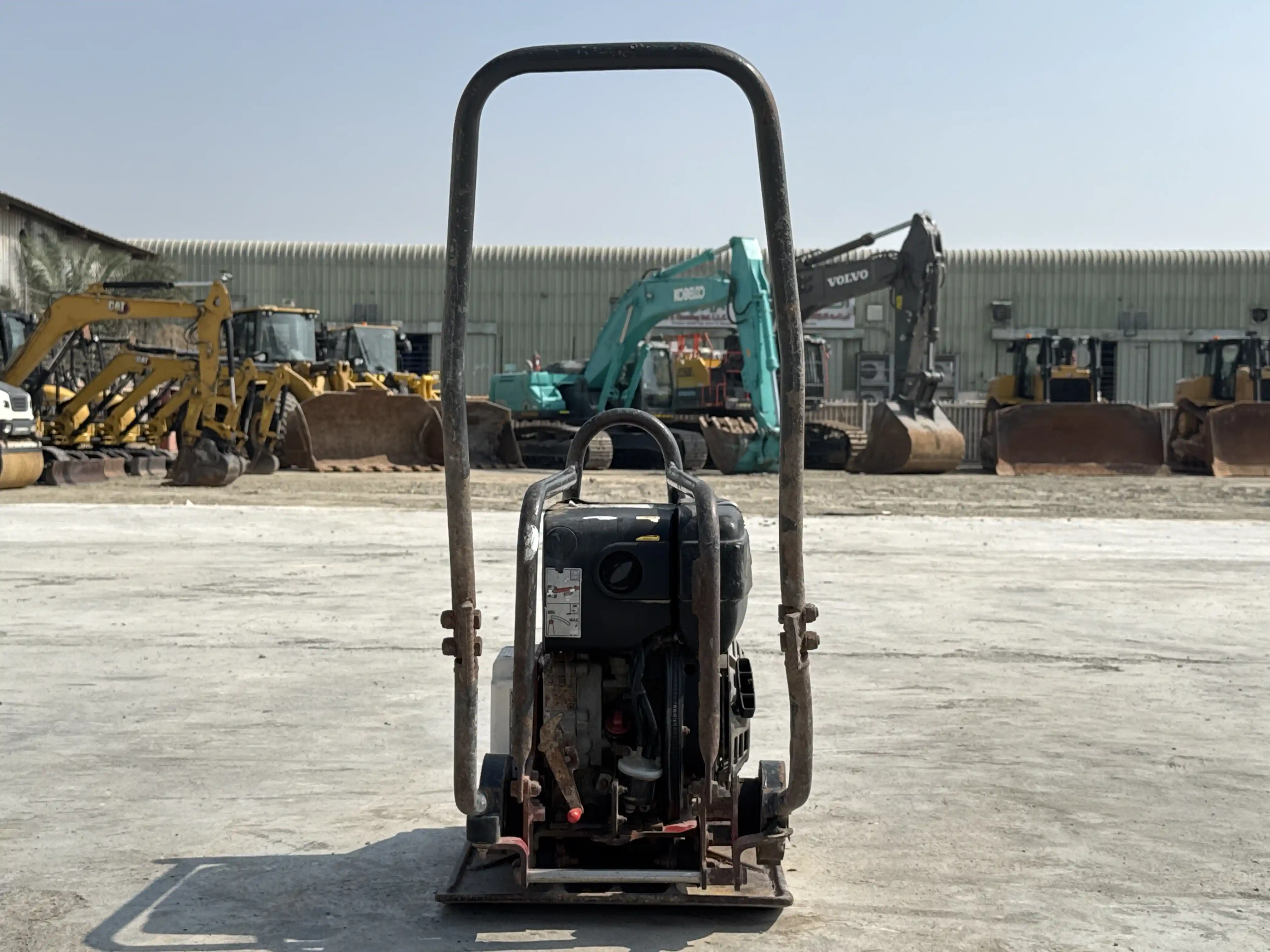 PLC-002-Dynapac-DFP10D-plate-compactor-inspection-structure-paint-3