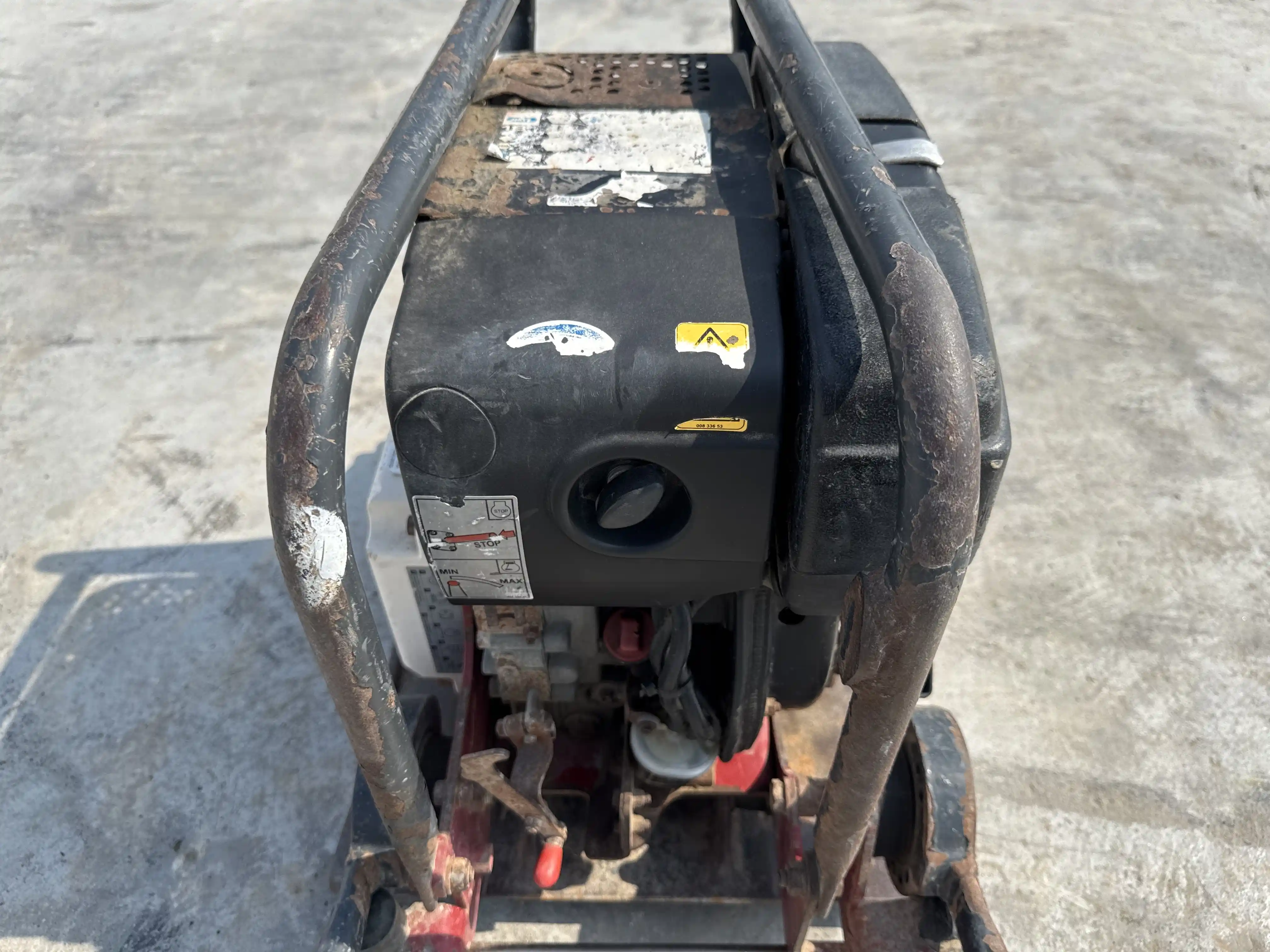 PLC-002-Dynapac-DFP10D-plate-compactor-inspection-structure-protective-frame-1