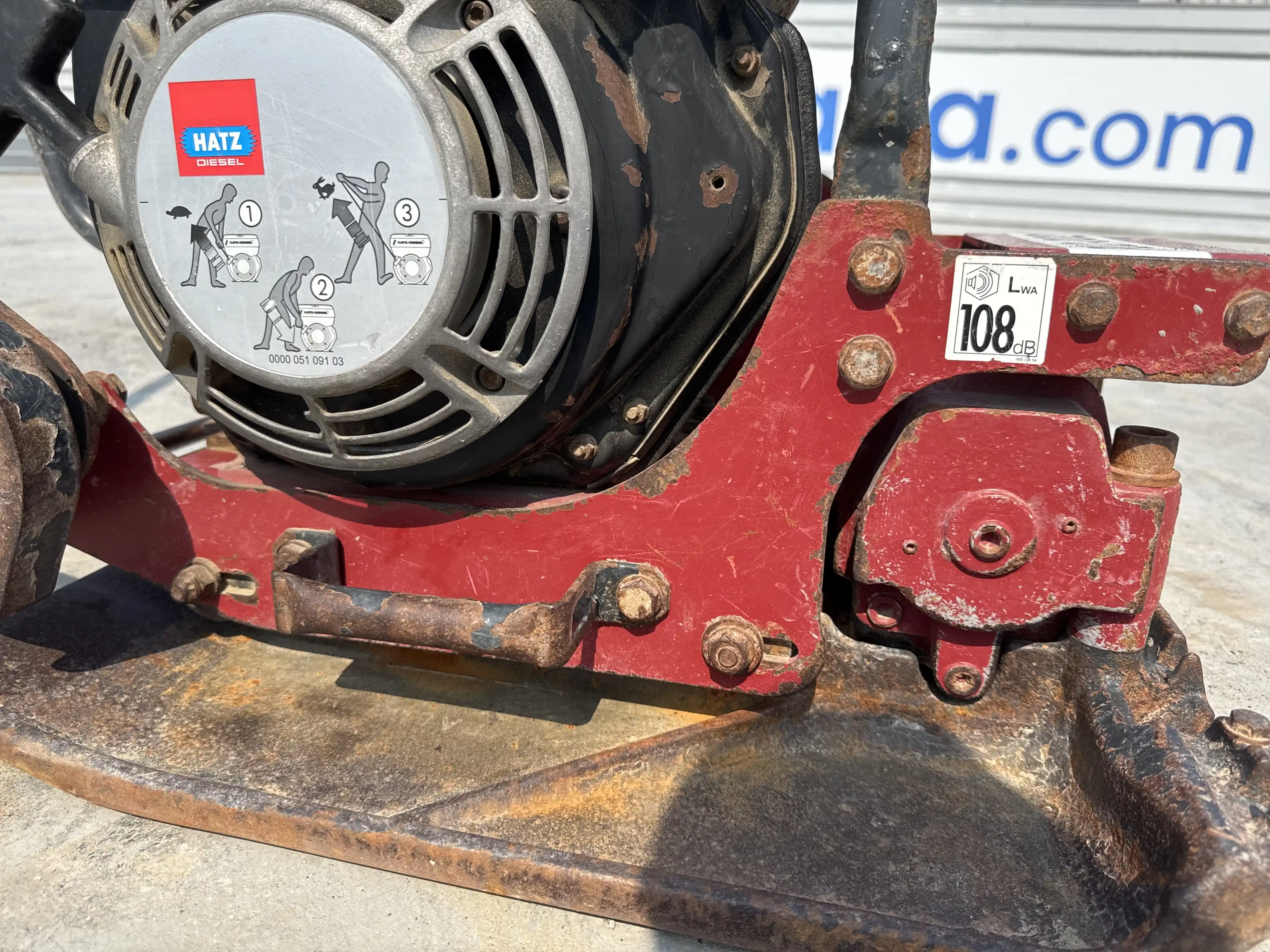 PLC-002-Dynapac-DFP10D-plate-compactor-inspection-structure-protective-frame-3