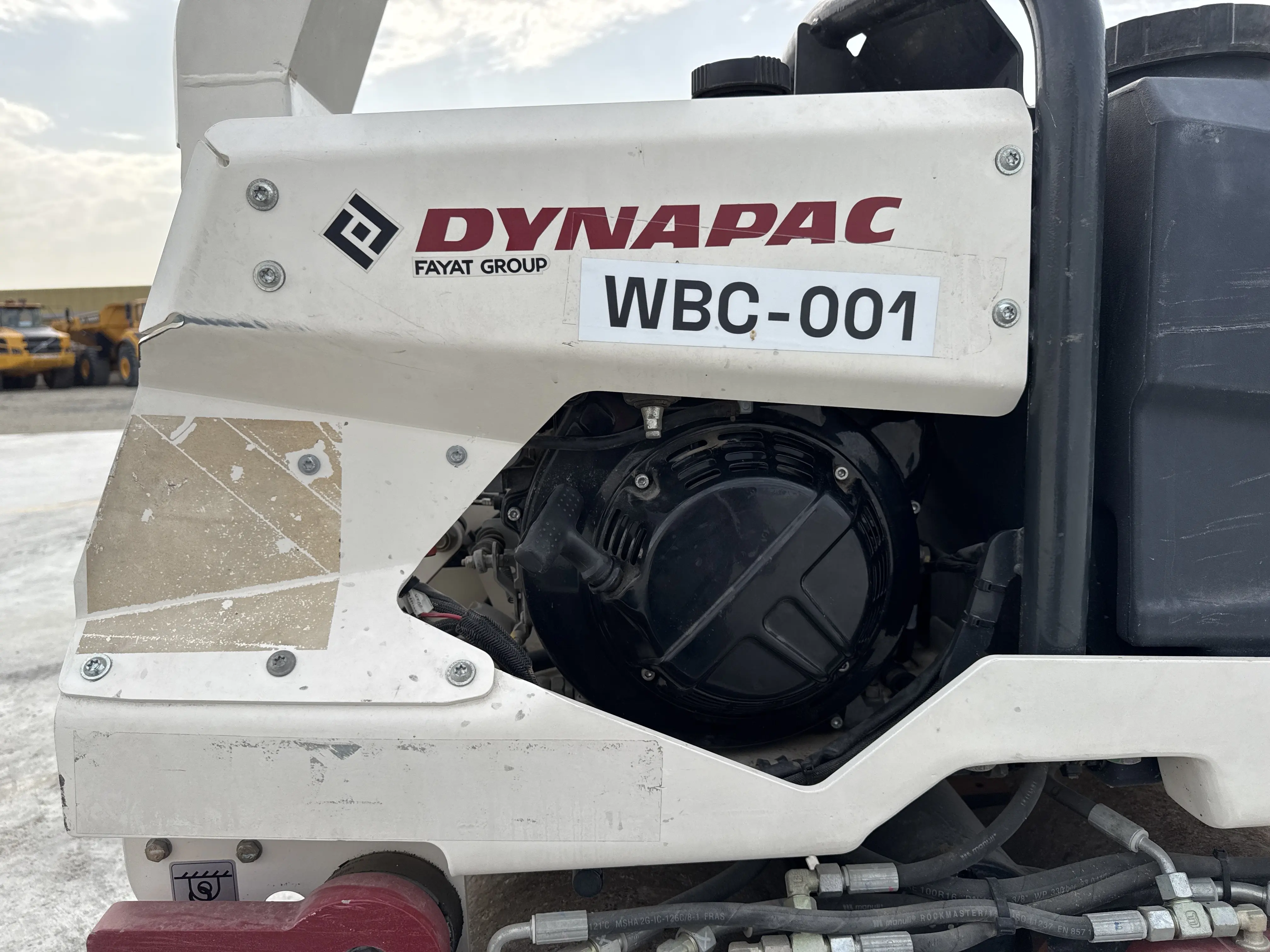 WBC-001-Dynapac-DTR75D-walk-behind-compactor-inspection-structure-sheet-metal-fiberglass-2