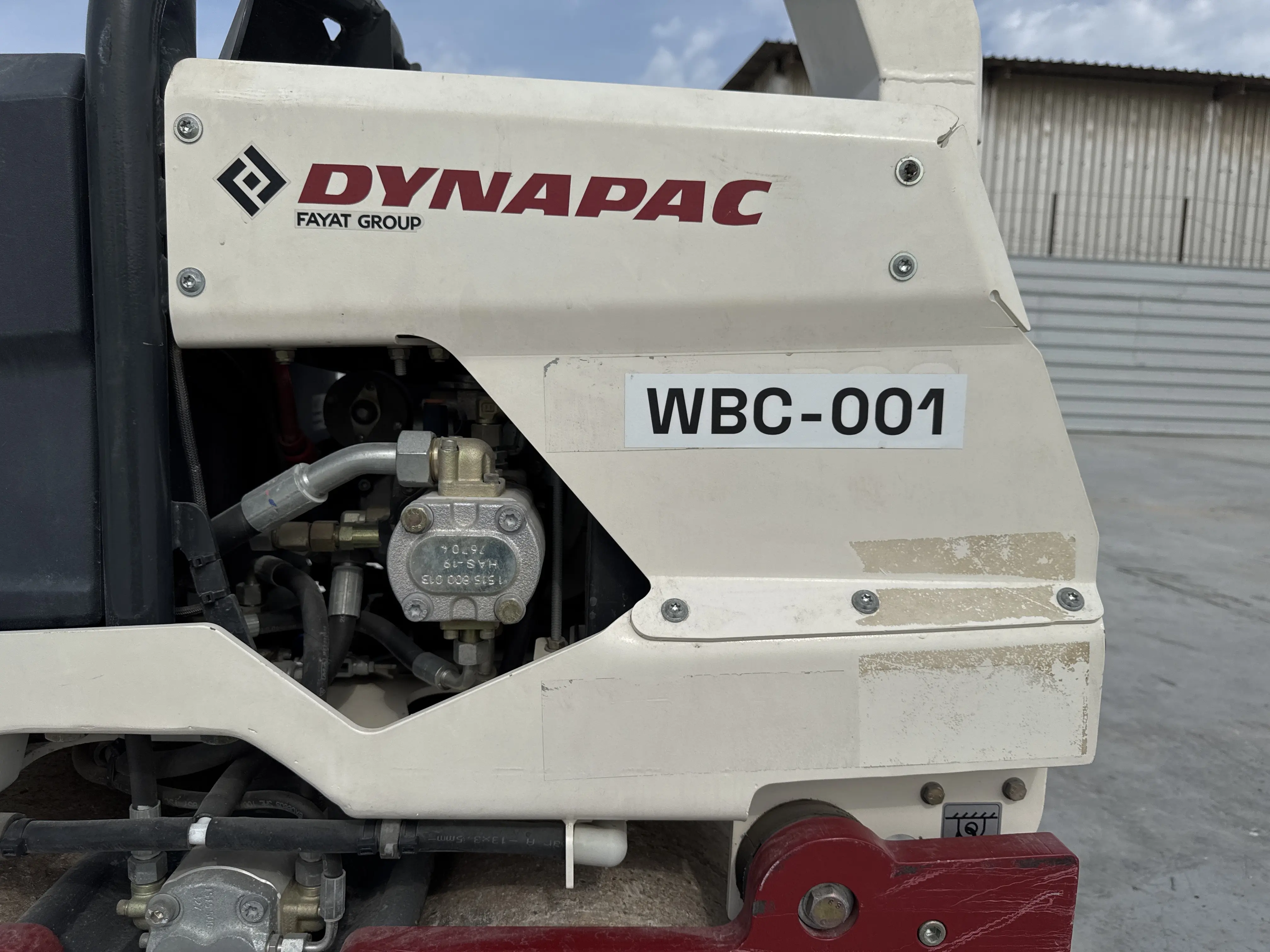 WBC-001-Dynapac-DTR75D-walk-behind-compactor-inspection-structure-sheet-metal-fiberglass-3