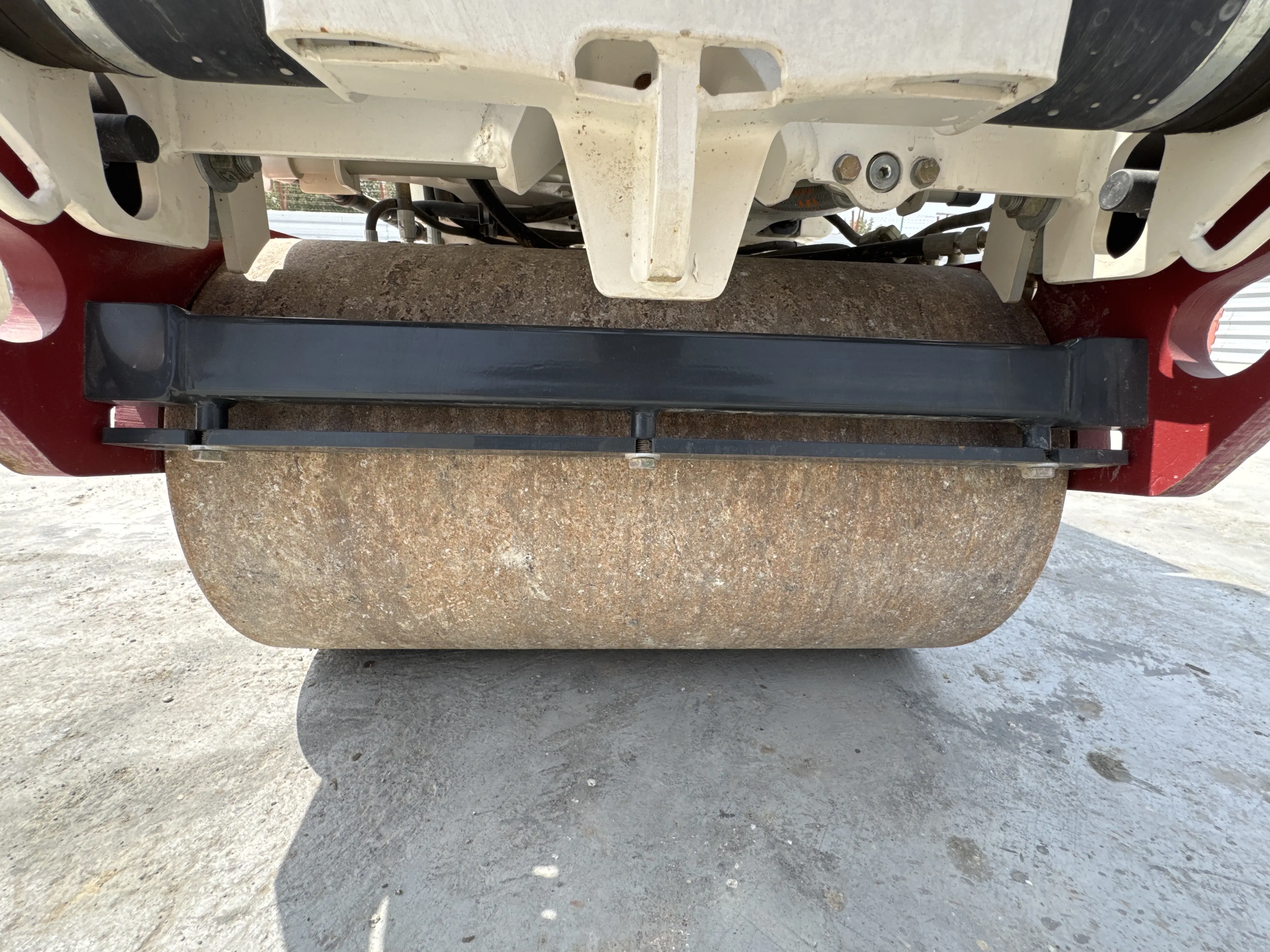 WBC-001-Dynapac-DTR75D-walk-behind-compactor-inspection-structure-rear-scrapers-2