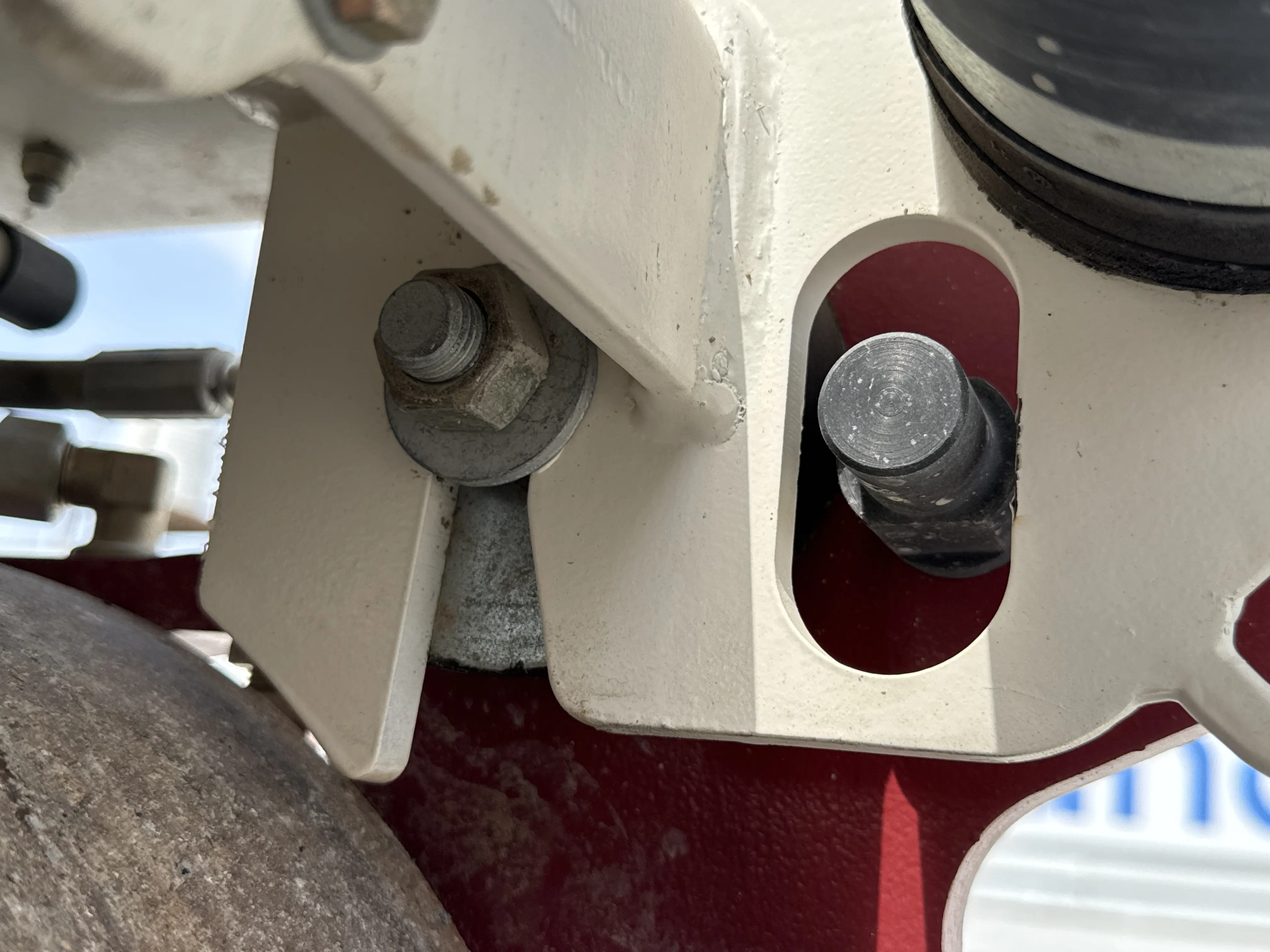 WBC-001-Dynapac-DTR75D-walk-behind-compactor-inspection-rear-isolation-buffer-1
