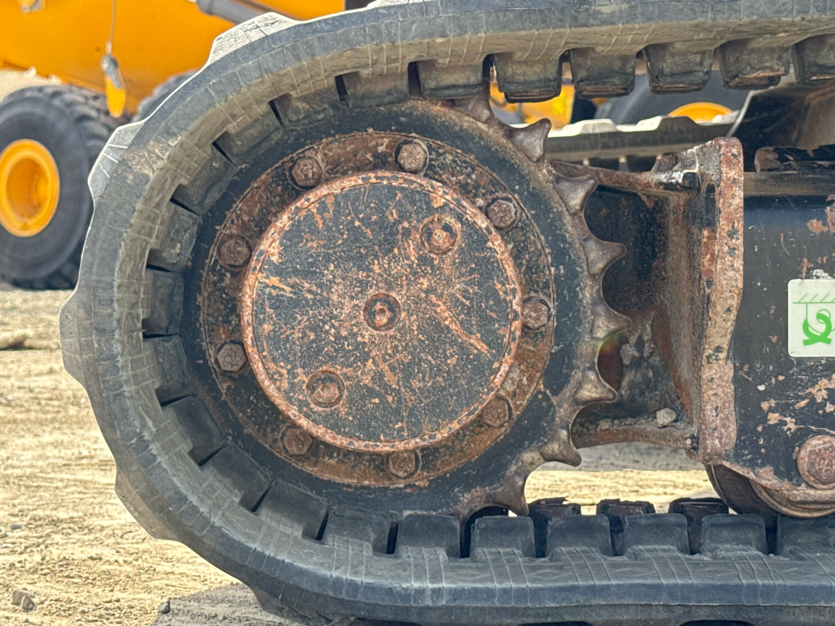 MNX-004-Cat-303E-mini-excavator-inspection-undercarriage-right-sprocket-2