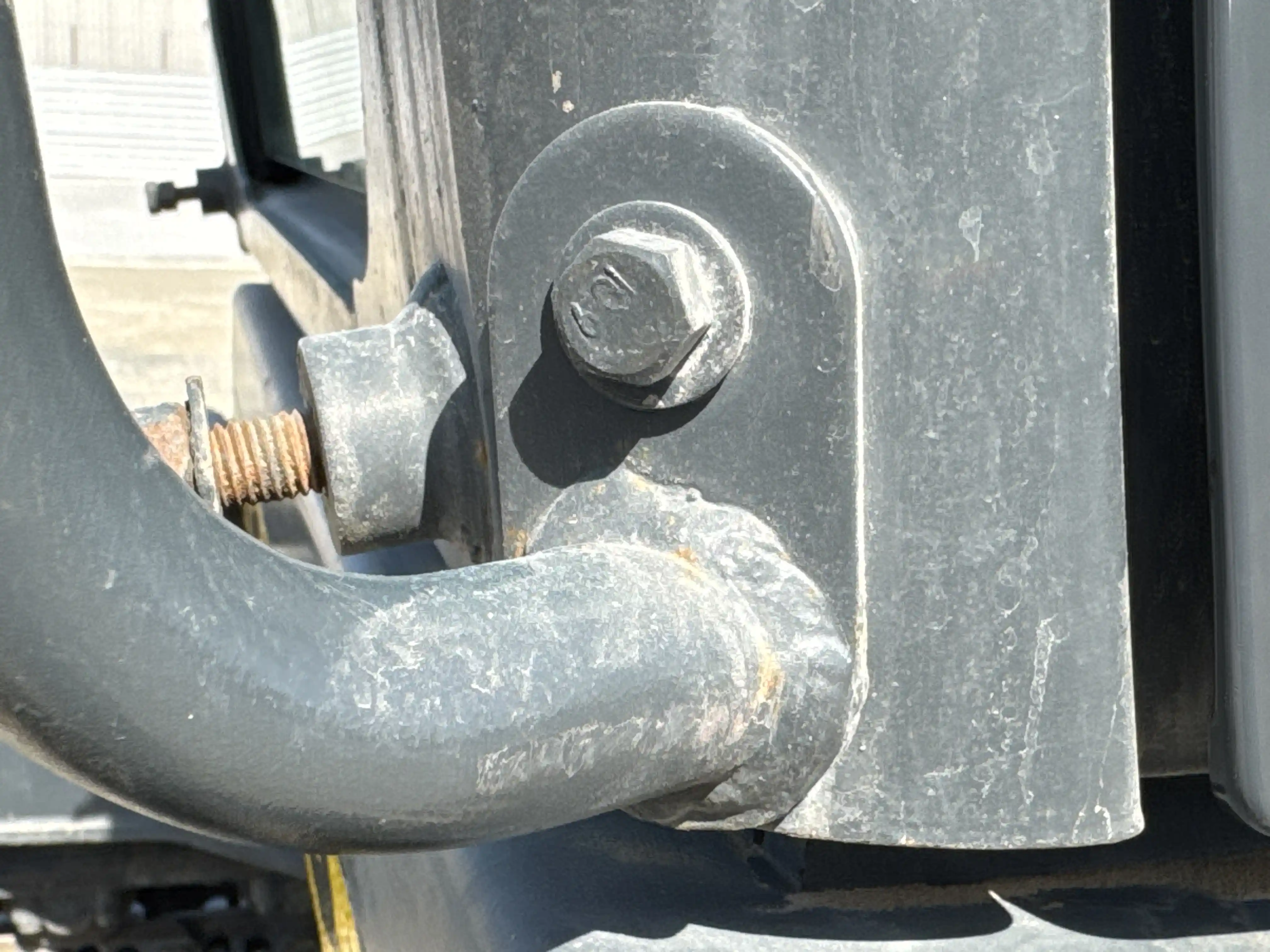 MDX-003-Kobelco-SK350LC-10-medium-excavator-inspection-structure-handrails-1