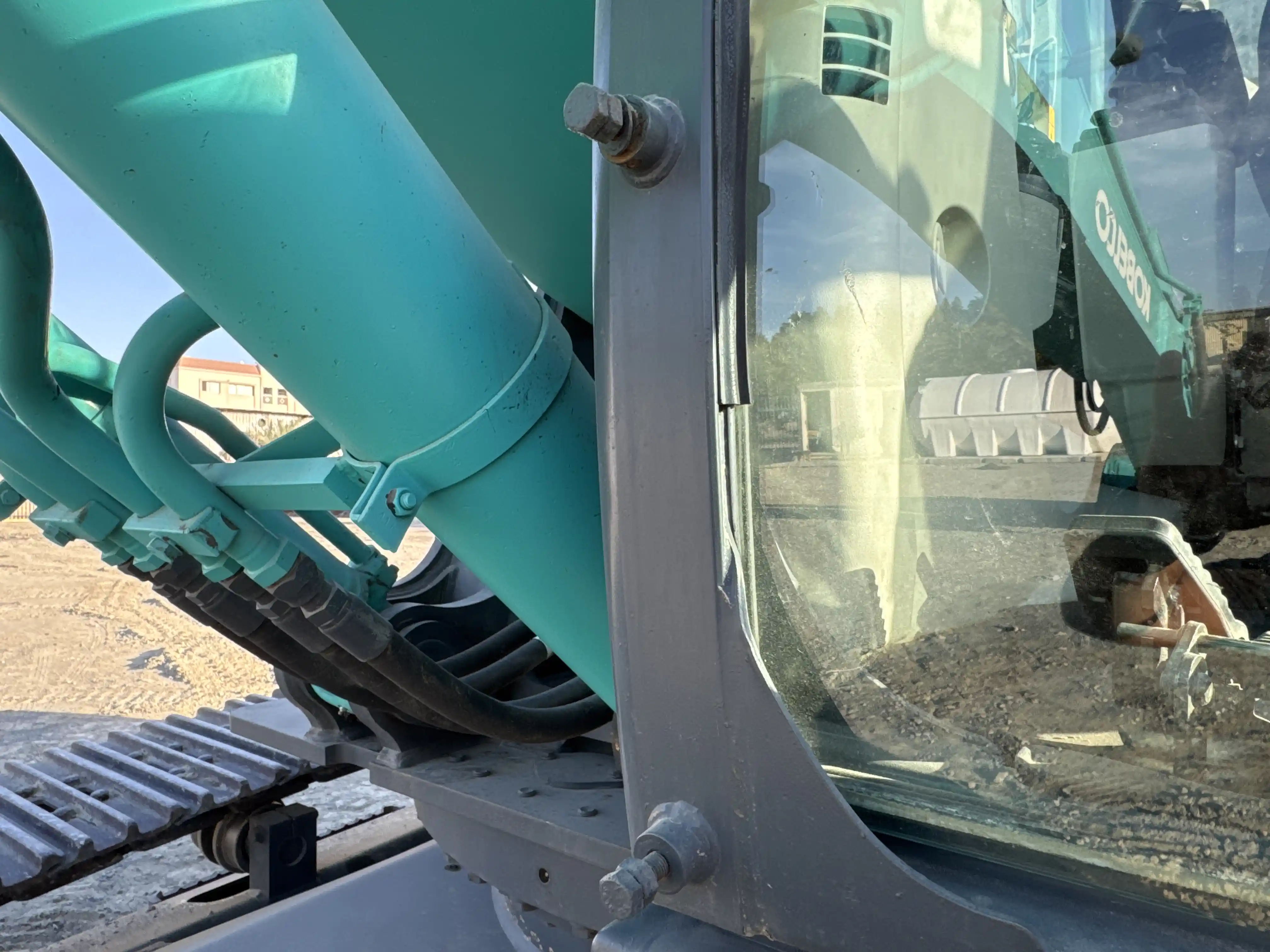 MDX-003-Kobelco-SK350LC-10-medium-excavator-inspection-safety-rollover-protective-structure-ROPS-FOPS-2