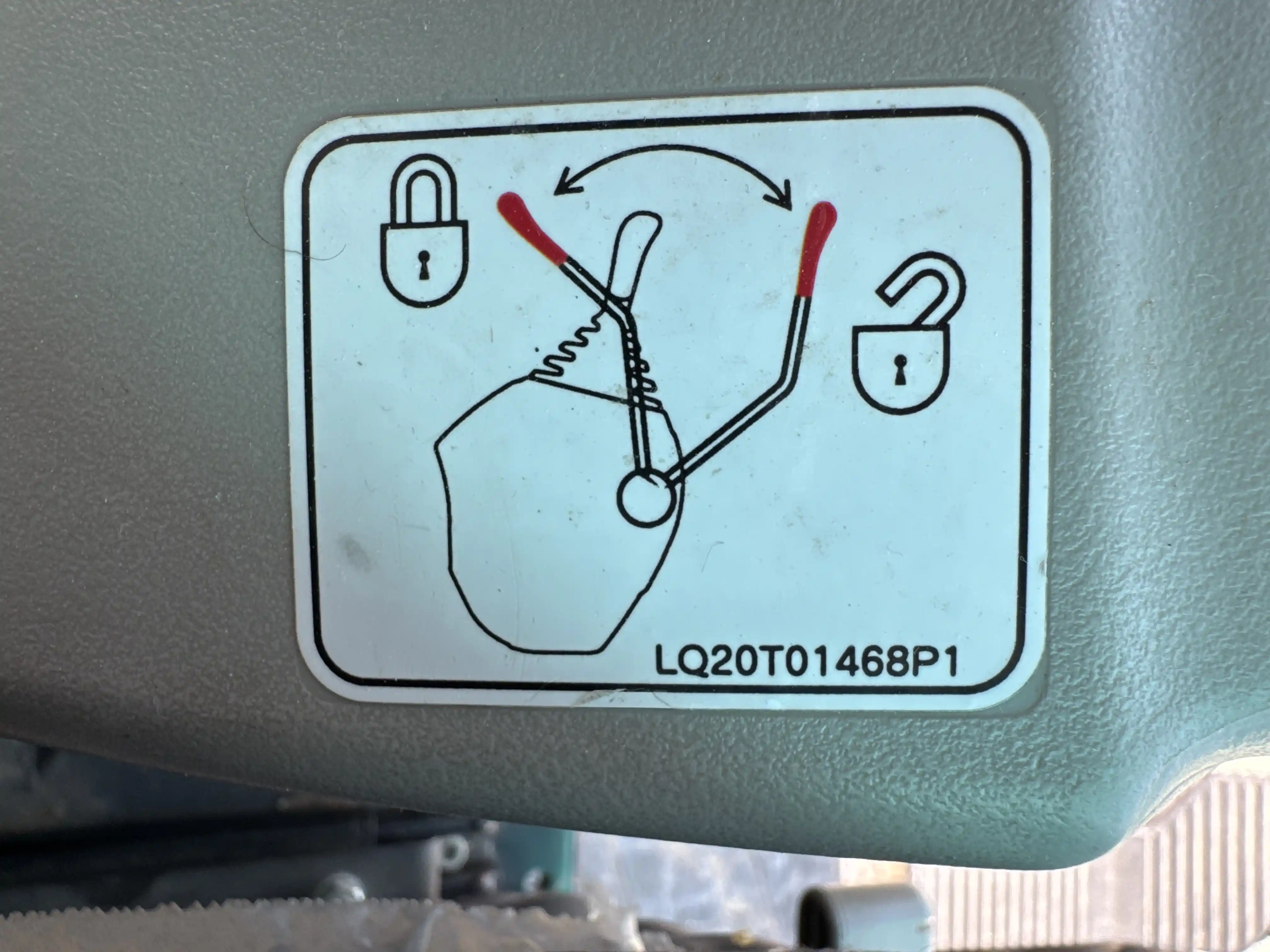 MDX-003-Kobelco-SK350LC-10-medium-excavator-inspection-safety-hydraulic-safety-lock-2