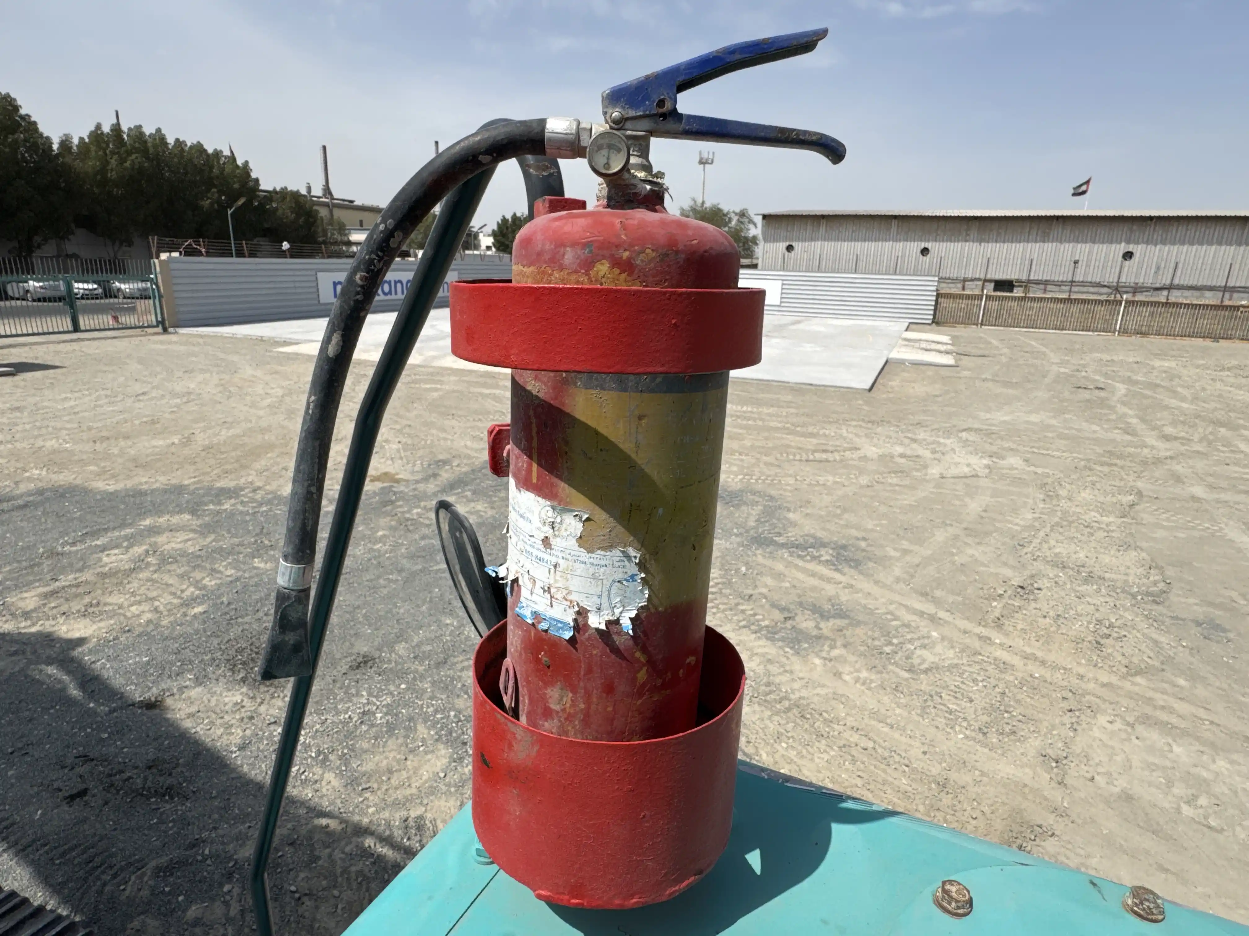 MDX-003-Kobelco-SK350LC-10-medium-excavator-inspection-safety-fire-extinguisher-2