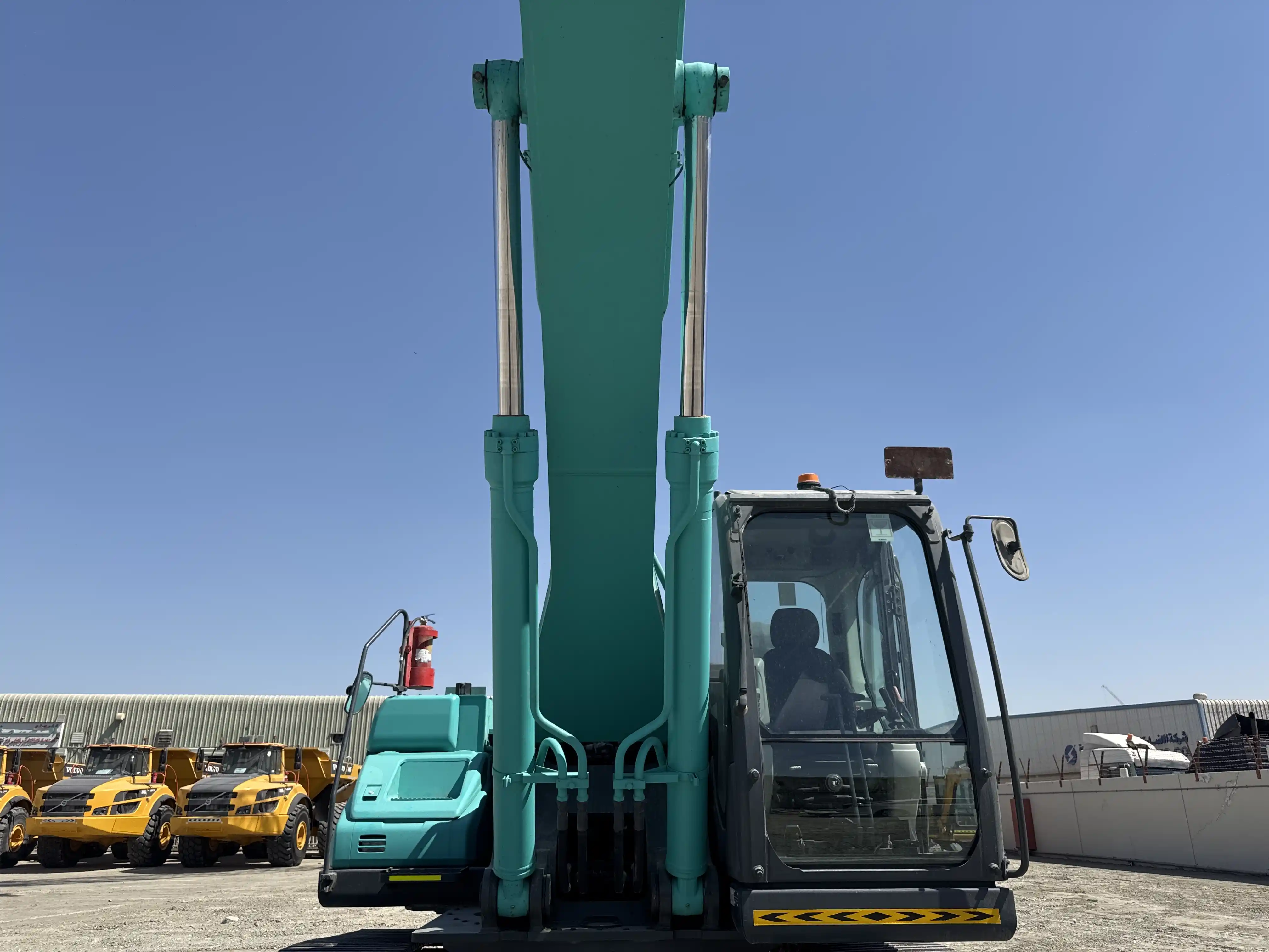 MDX-003-Kobelco-SK350LC-10-medium-excavator-inspection-hydraulics-boom-lift-cylinder-1