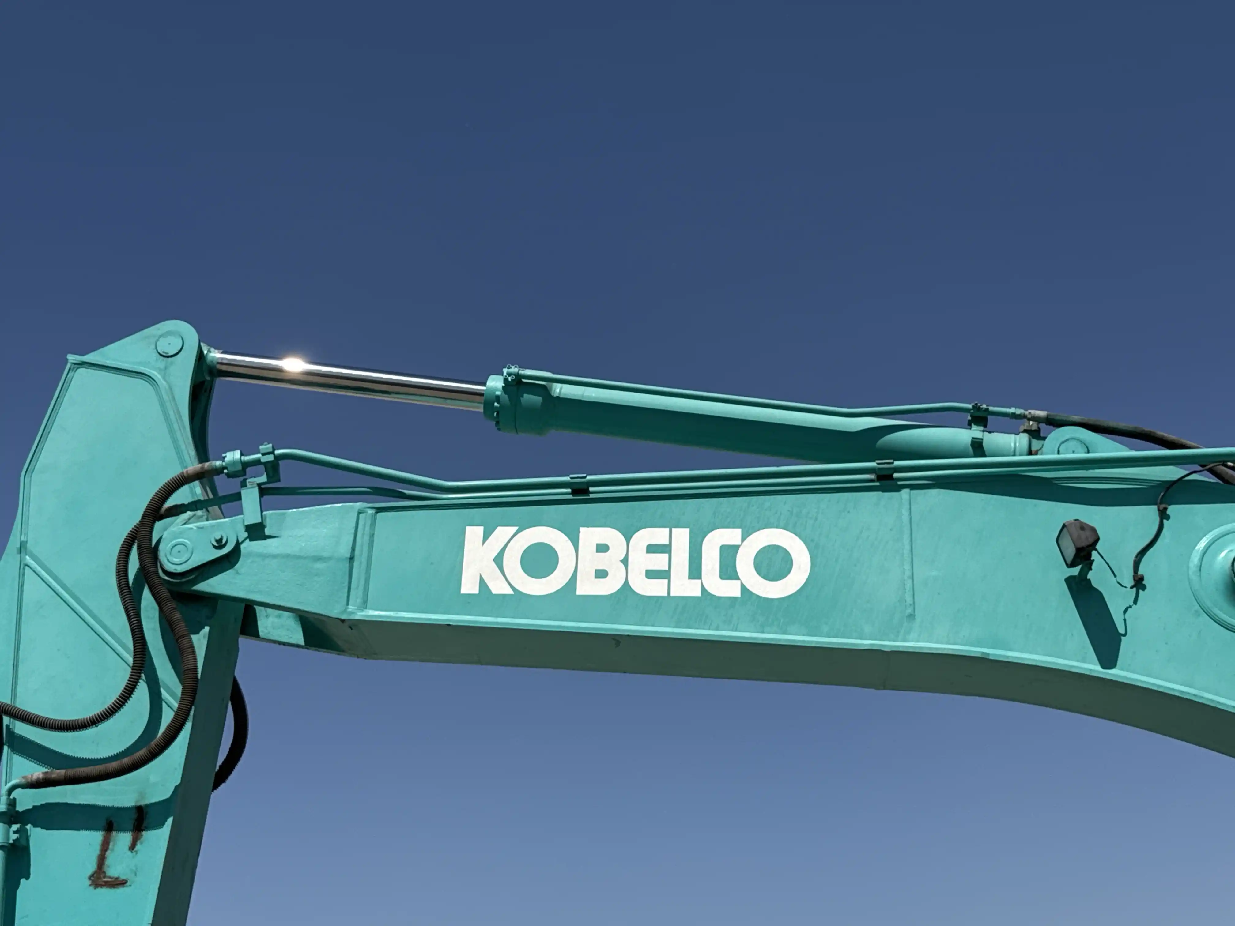MDX-003-Kobelco-SK350LC-10-medium-excavator-inspection-hydraulics-stick-cylinder-1