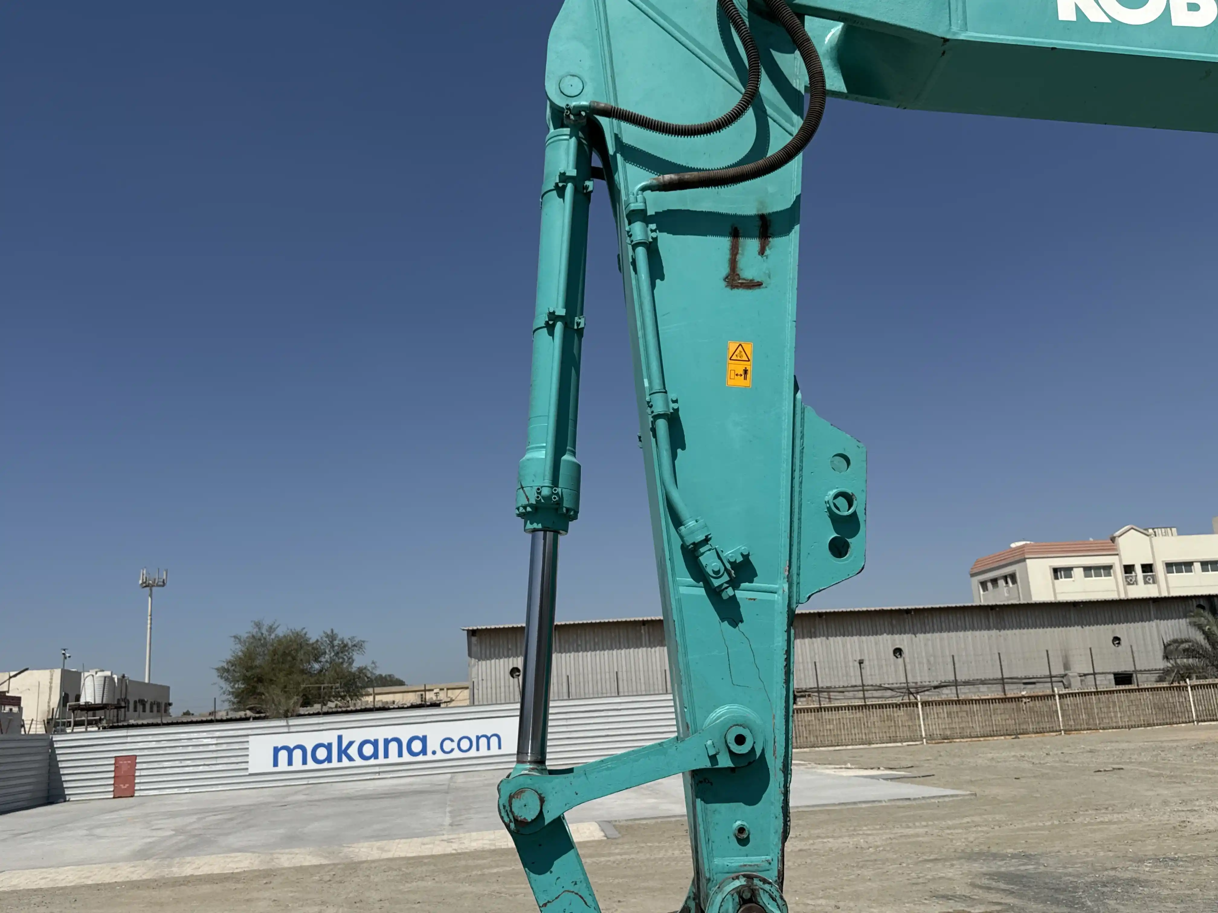 MDX-003-Kobelco-SK350LC-10-medium-excavator-inspection-hydraulics-bucket-cylinder-2