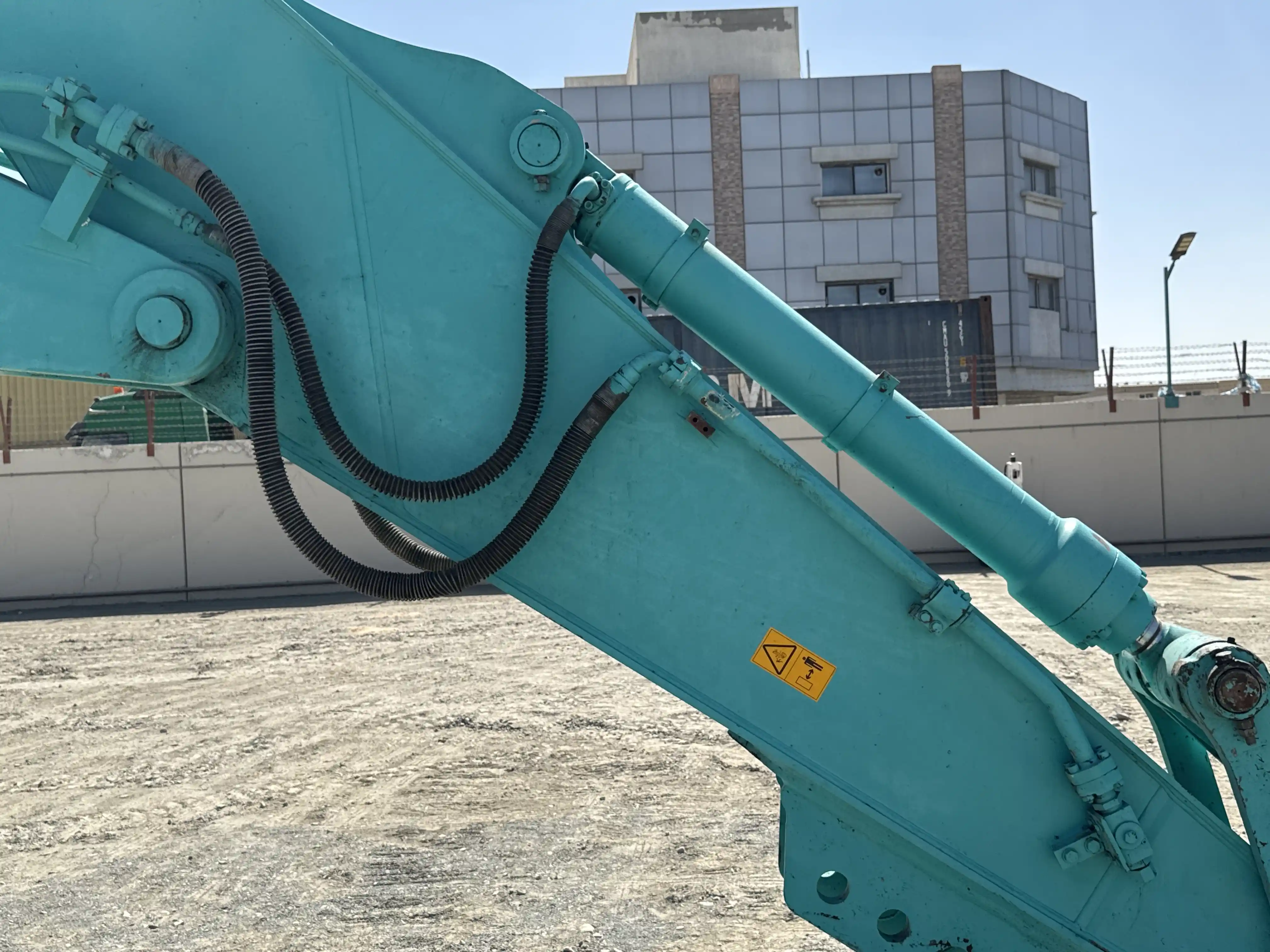 MDX-003-Kobelco-SK350LC-10-medium-excavator-inspection-hydraulics-attachment-piping-4