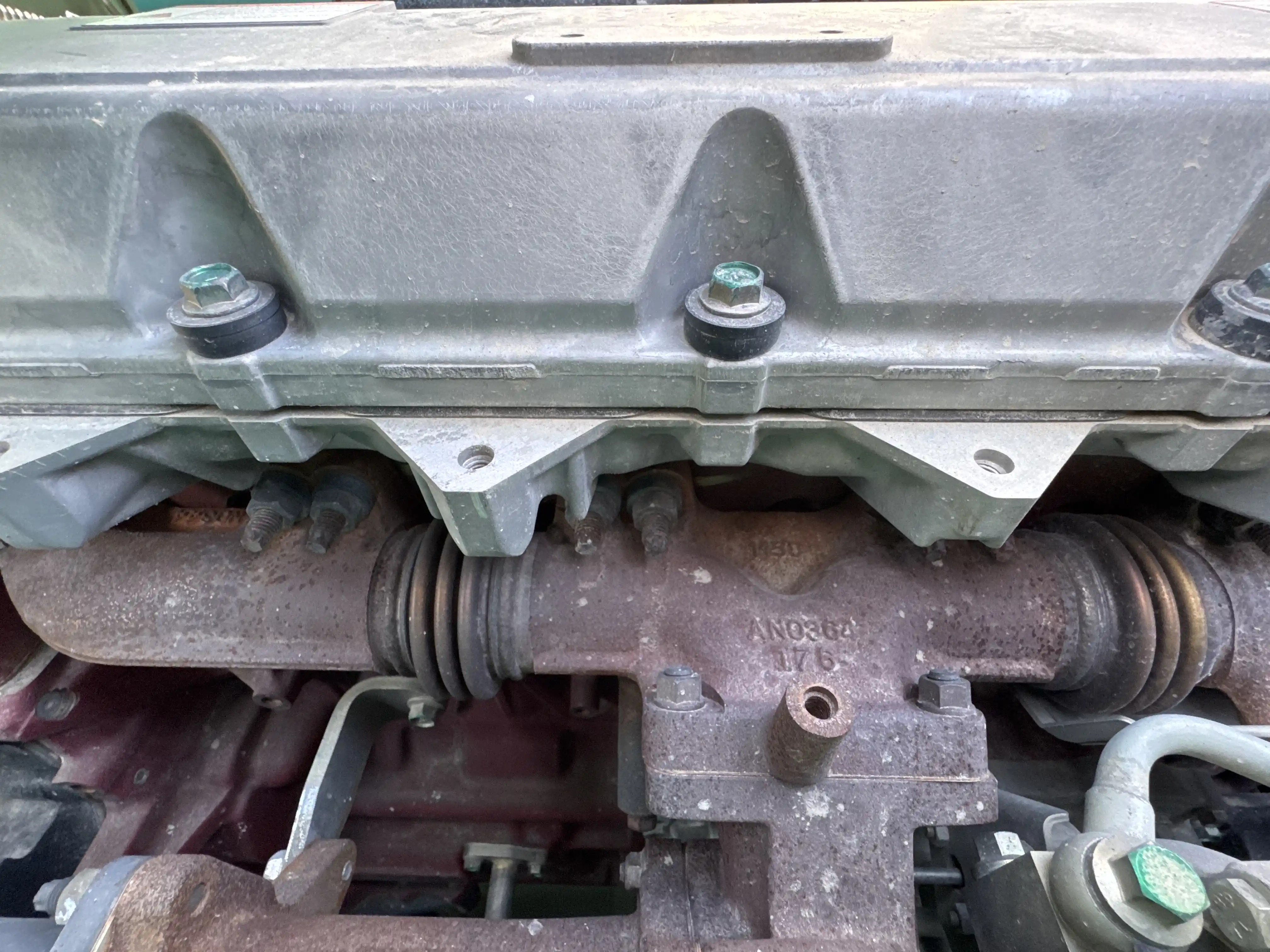 MDX-003-Kobelco-SK350LC-10-medium-excavator-inspection-engine-exhaust-system-4