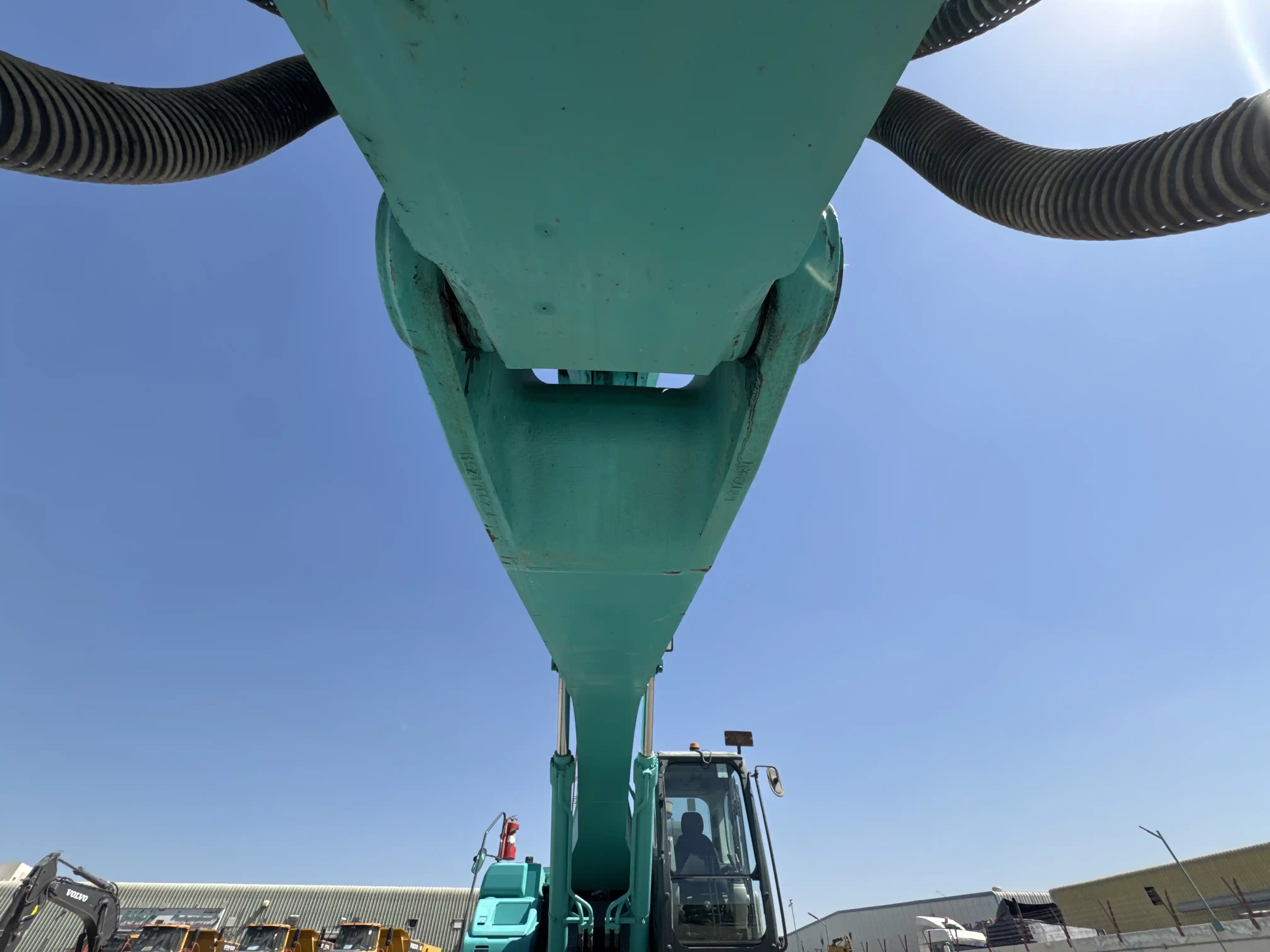 MDX-003-Kobelco-SK350LC-10-medium-excavator-inspection-chassis-boom-1