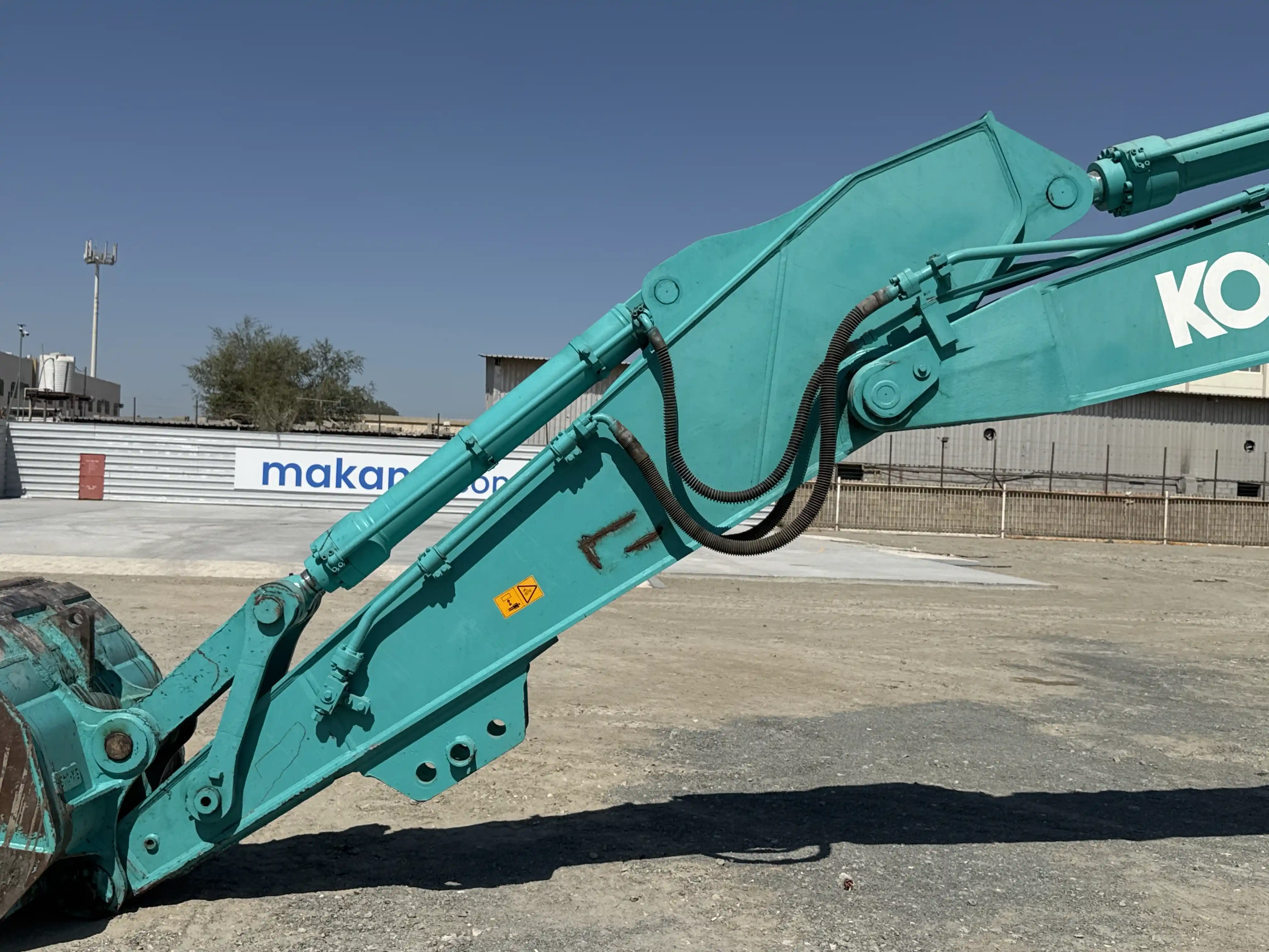 MDX-003-Kobelco-SK350LC-10-medium-excavator-inspection-chassis-stick-2