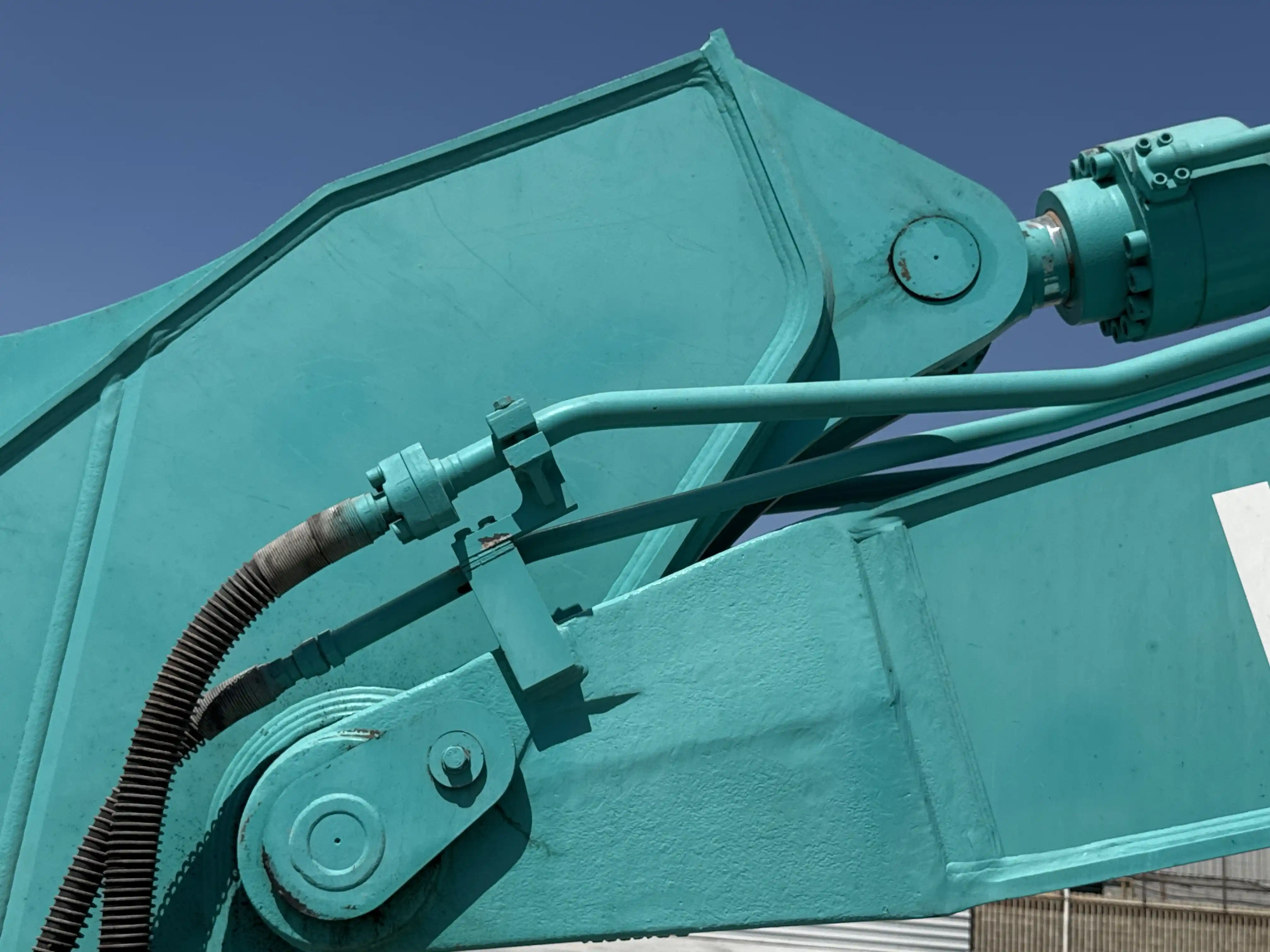 MDX-003-Kobelco-SK350LC-10-medium-excavator-inspection-chassis-pin-and-bushings-boom-to-stick-3