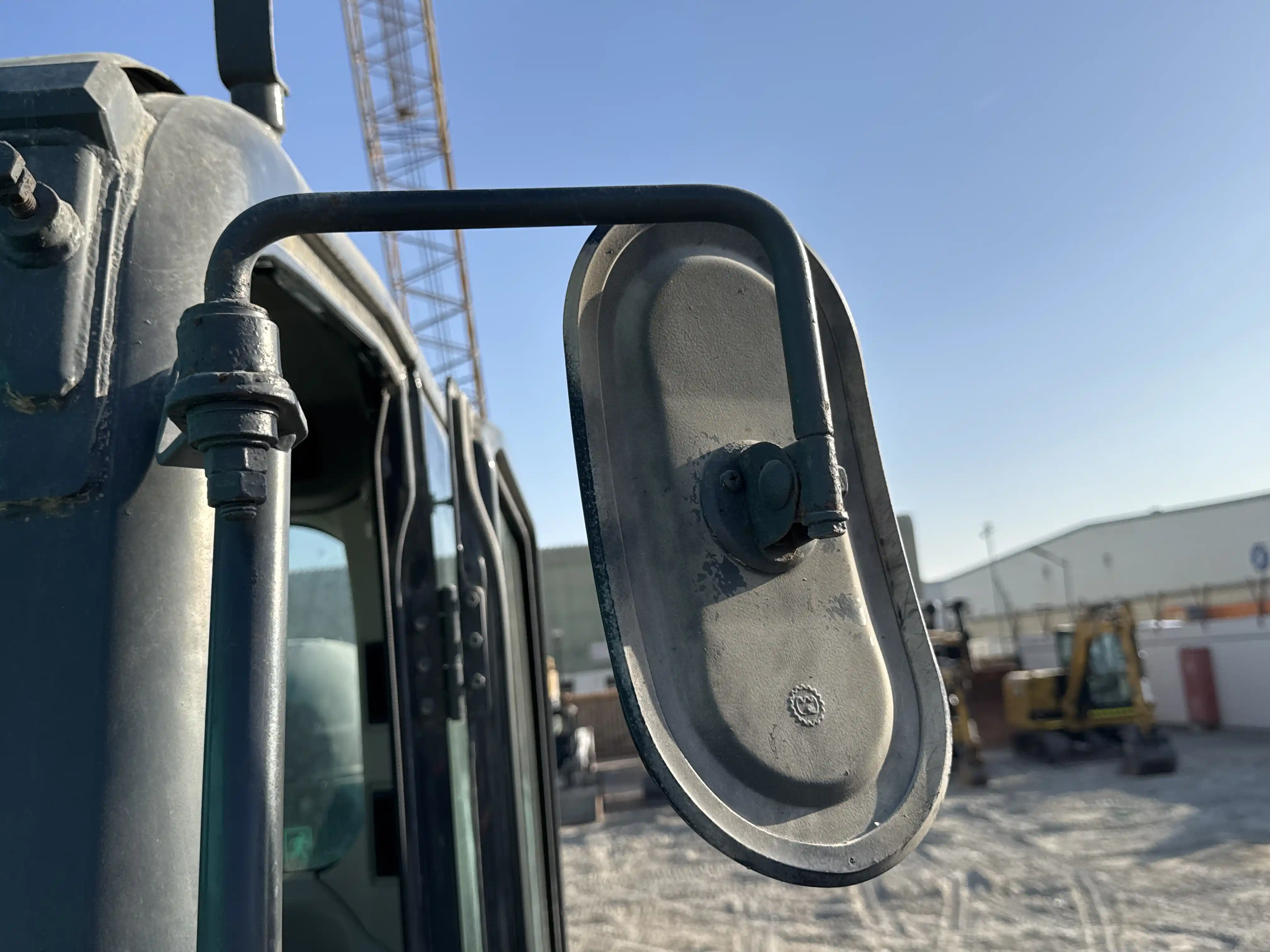 MDX-003-Kobelco-SK350LC-10-medium-excavator-inspection-cabin-mirrors-3