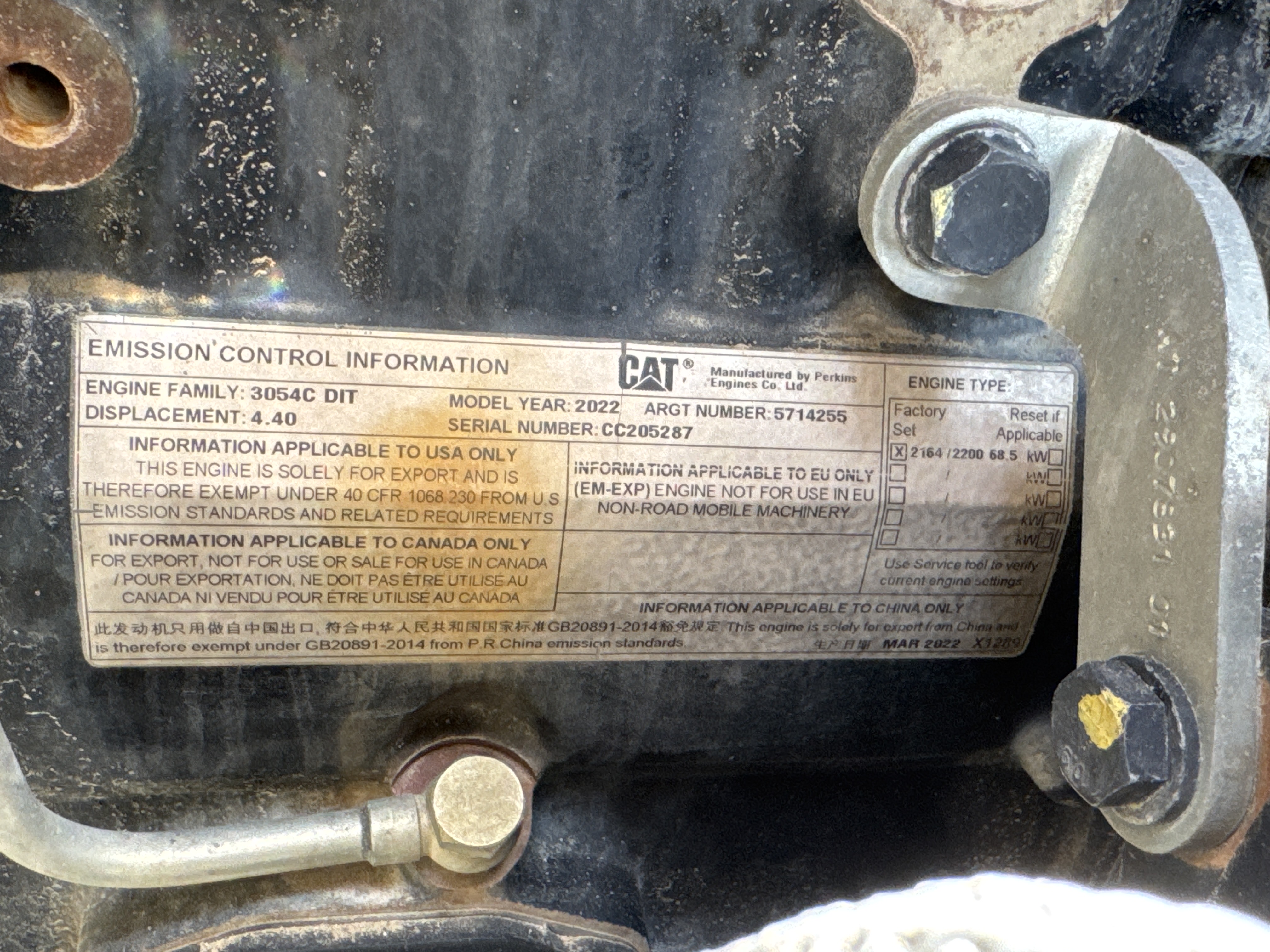 BHL-001-cat-426F2-backhoe-loader-inspection-general-emissions-label