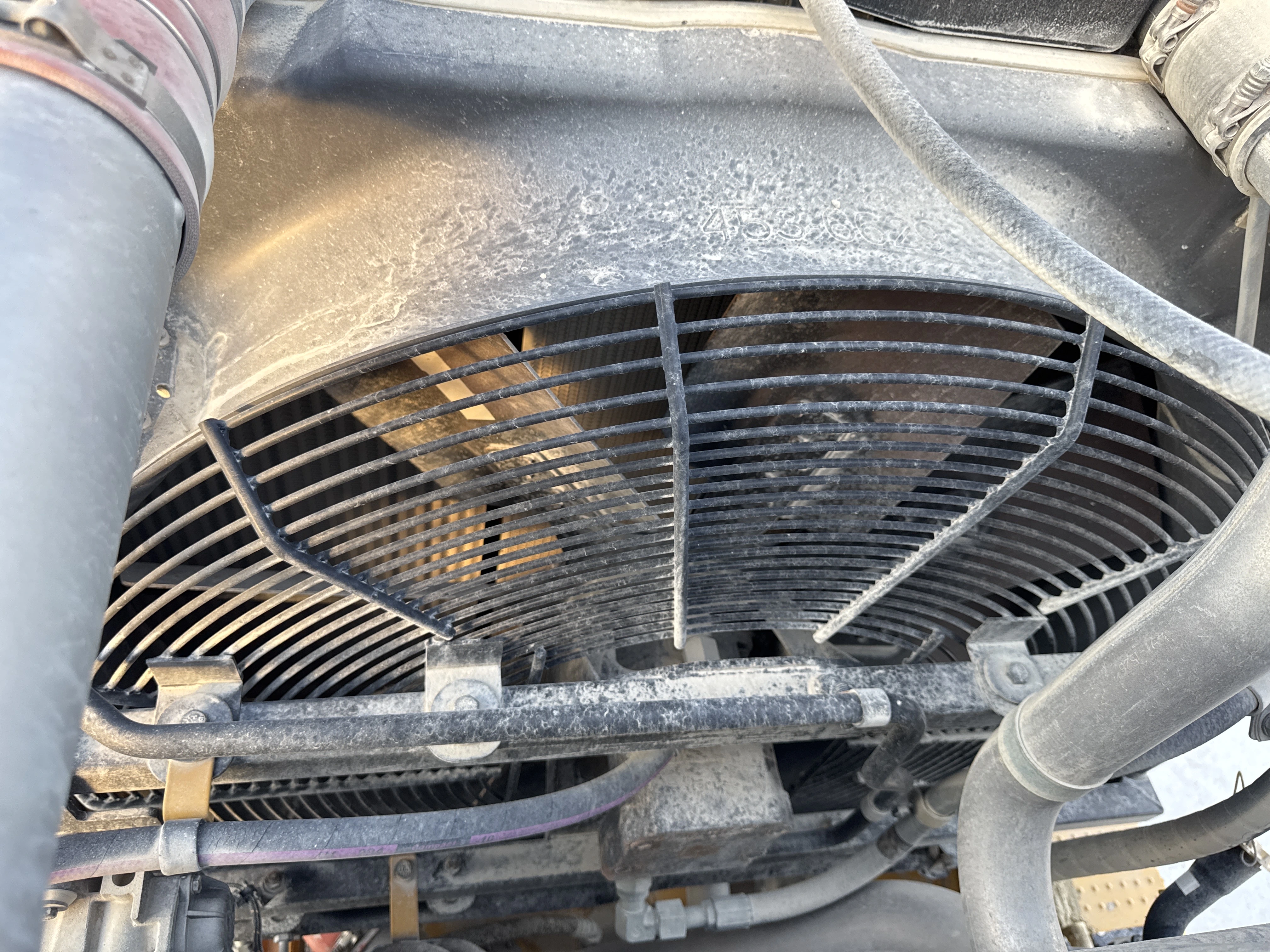 WHL-002-Cat-966L-wheel-loader-inspection-engine-cooling-fan-and-fan-guard-1