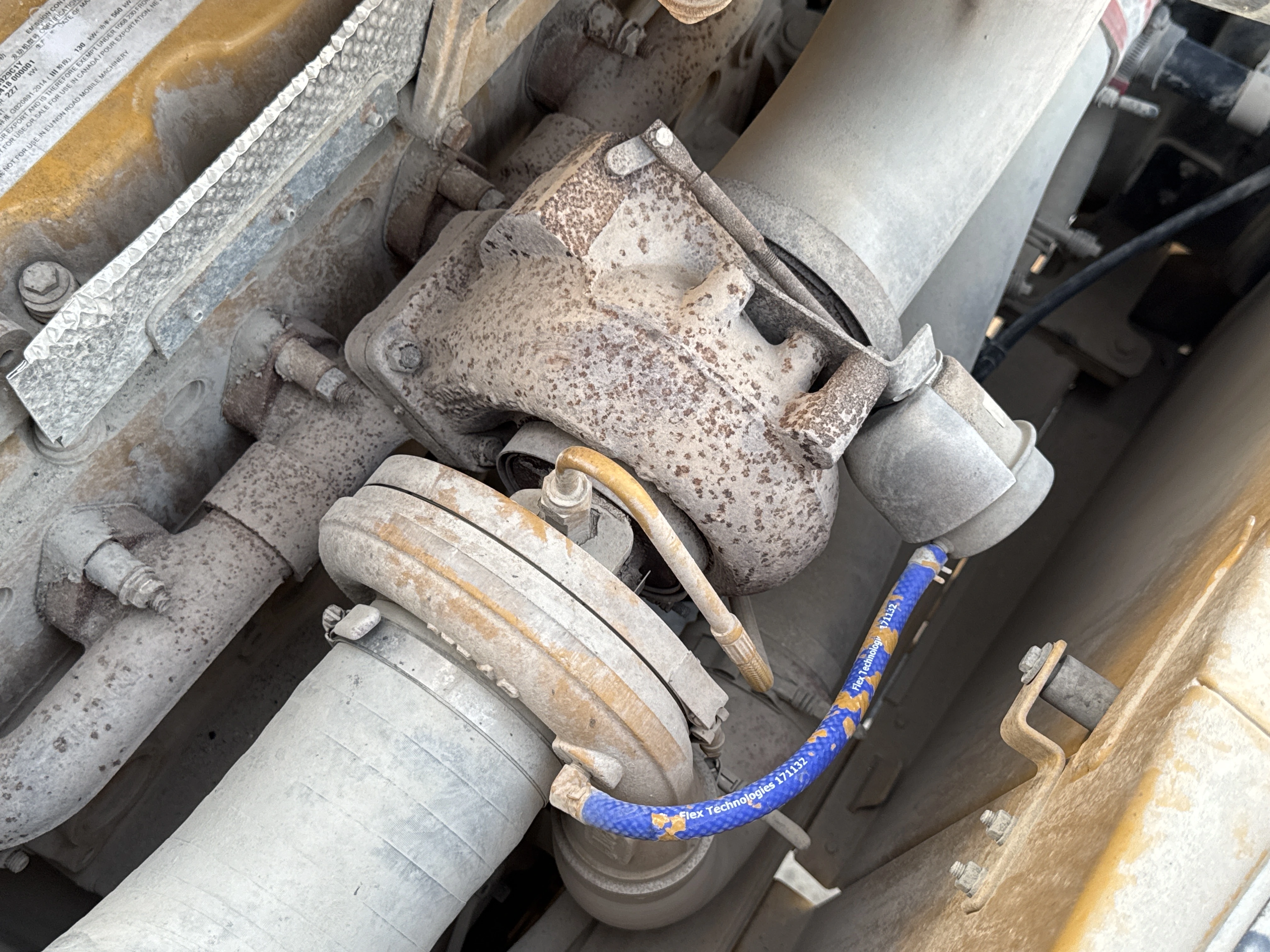 WHL-002-Cat-966L-wheel-loader-inspection-engine-turbo