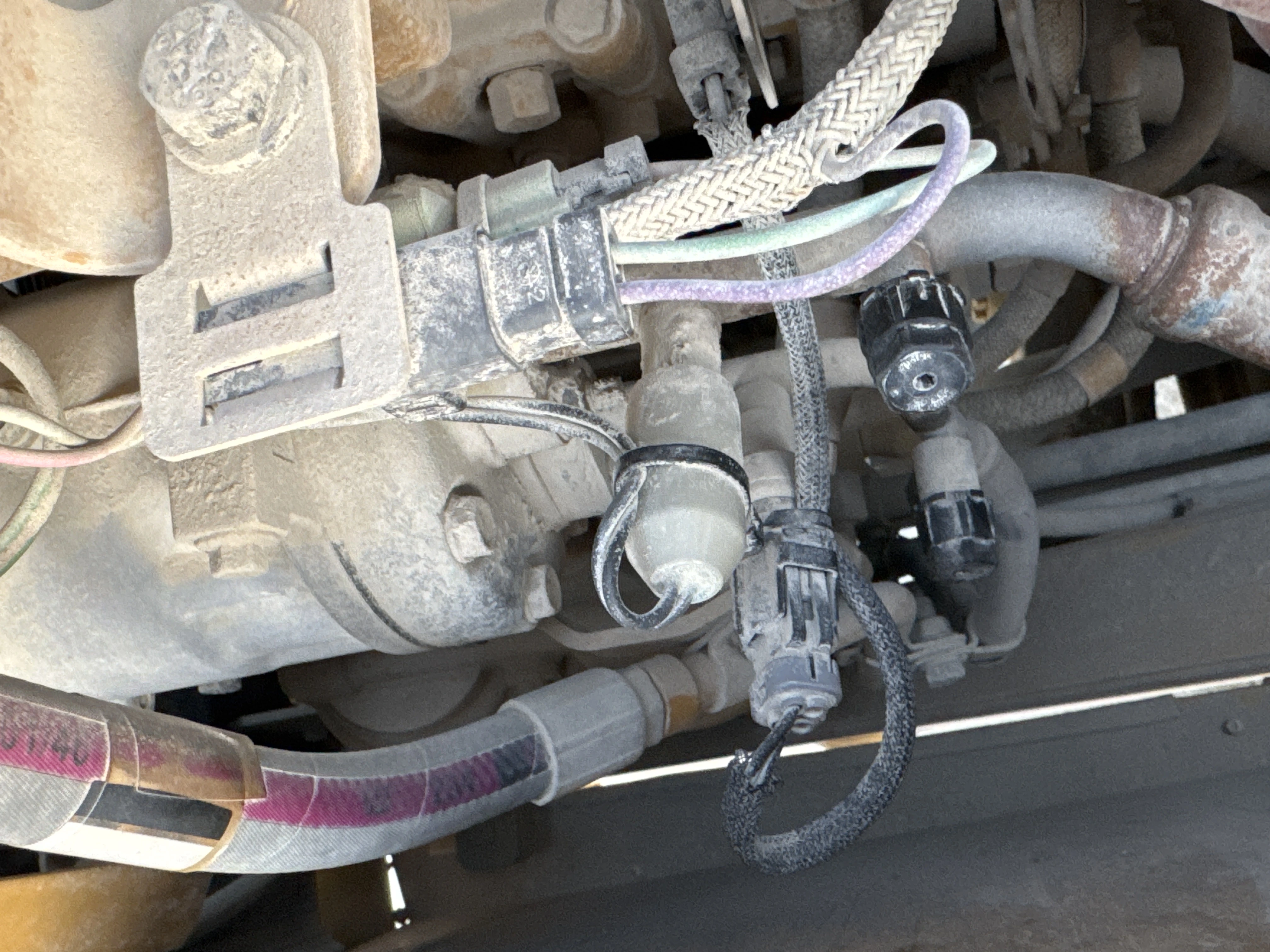 WHL-002-Cat-966L-wheel-loader-inspection-electronic-main-harness-6