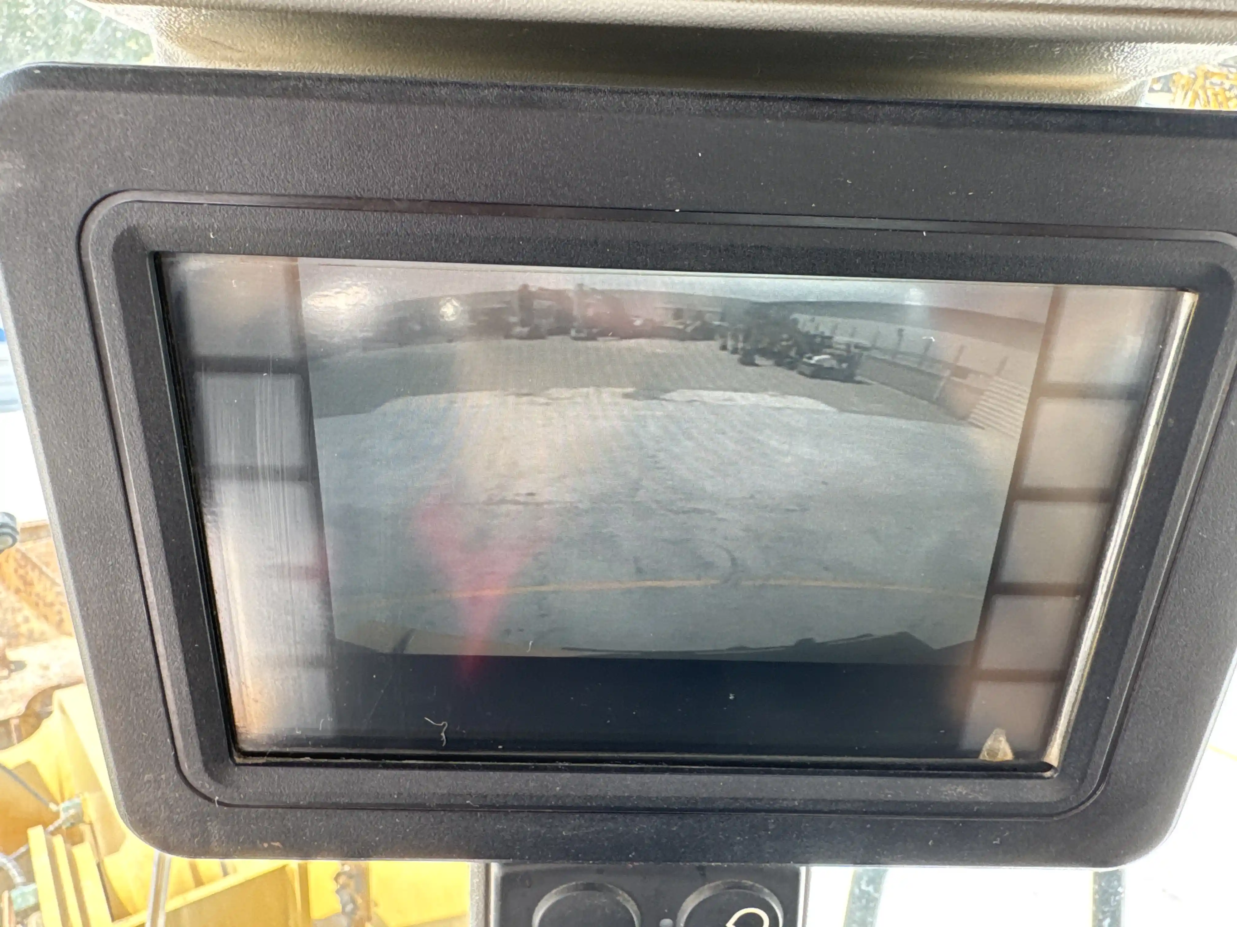 WHL-002-Cat-966L-wheel-loader-inspection-electronic-rear-camera-1