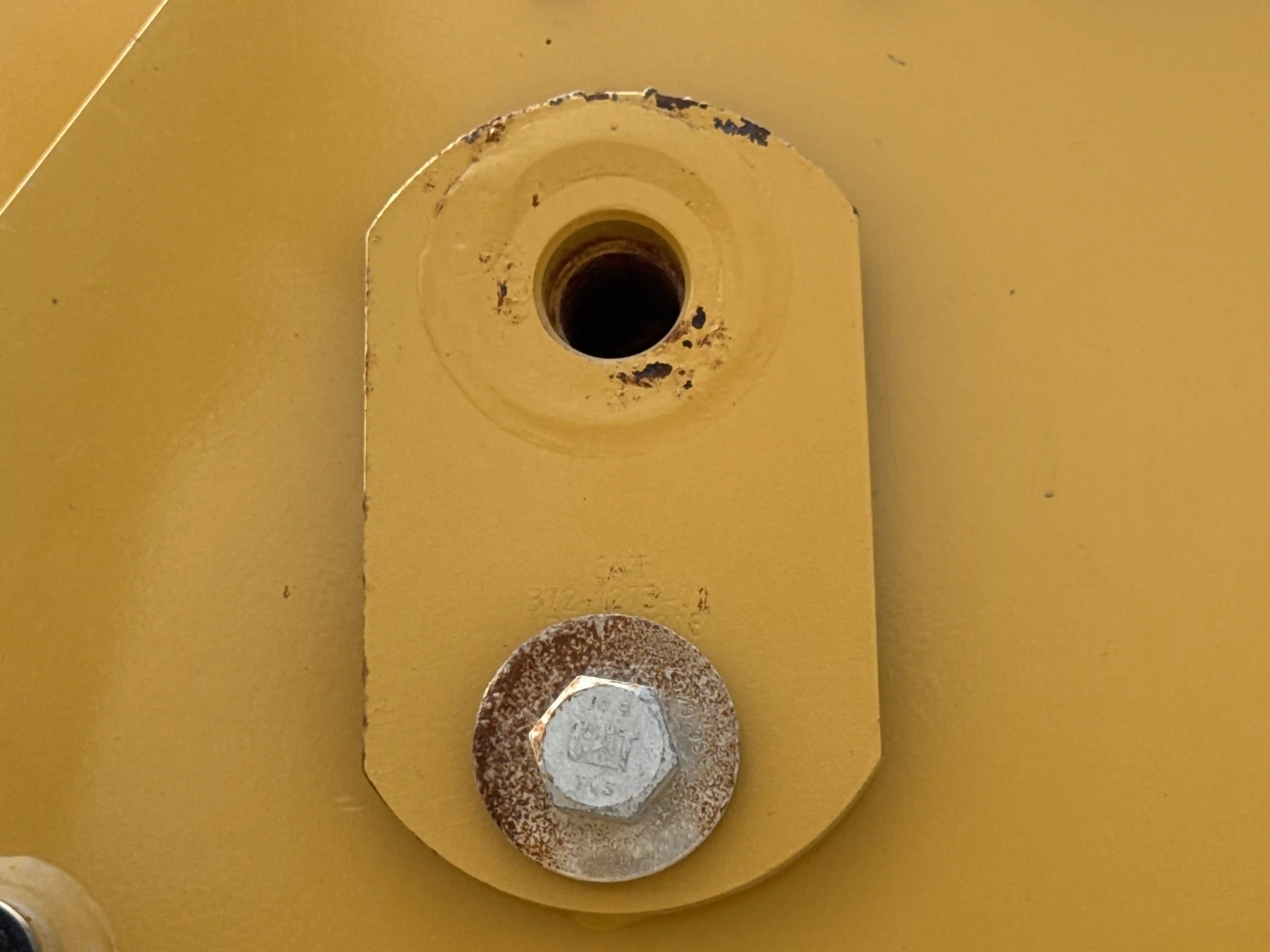 WHL-002-Cat-966L-wheel-loader-inspection-chassis-lift-arm-base-pin-and-bushings-1