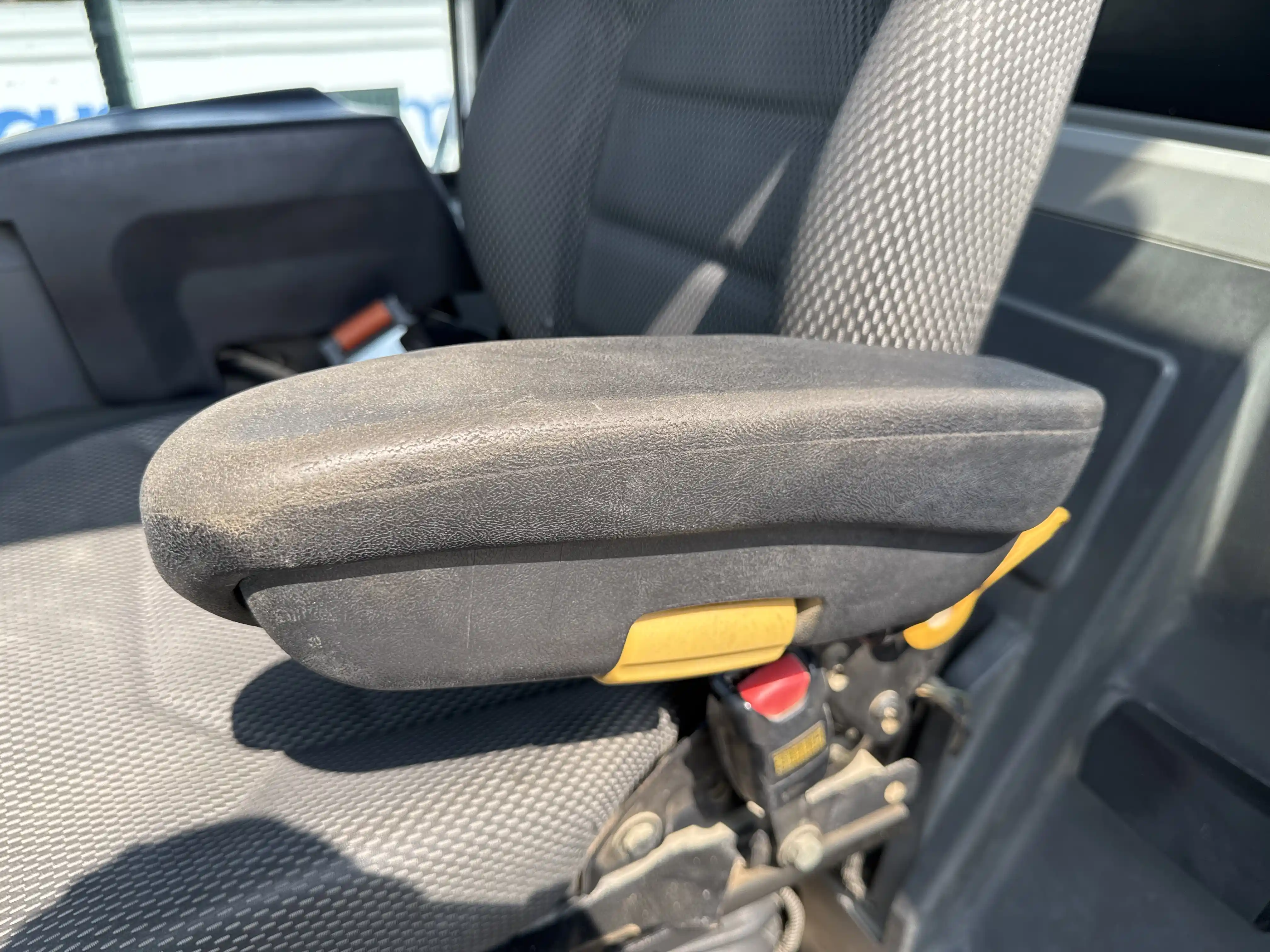WHL-002-Cat-966L-wheel-loader-inspection-cabin-seats-armrests-3
