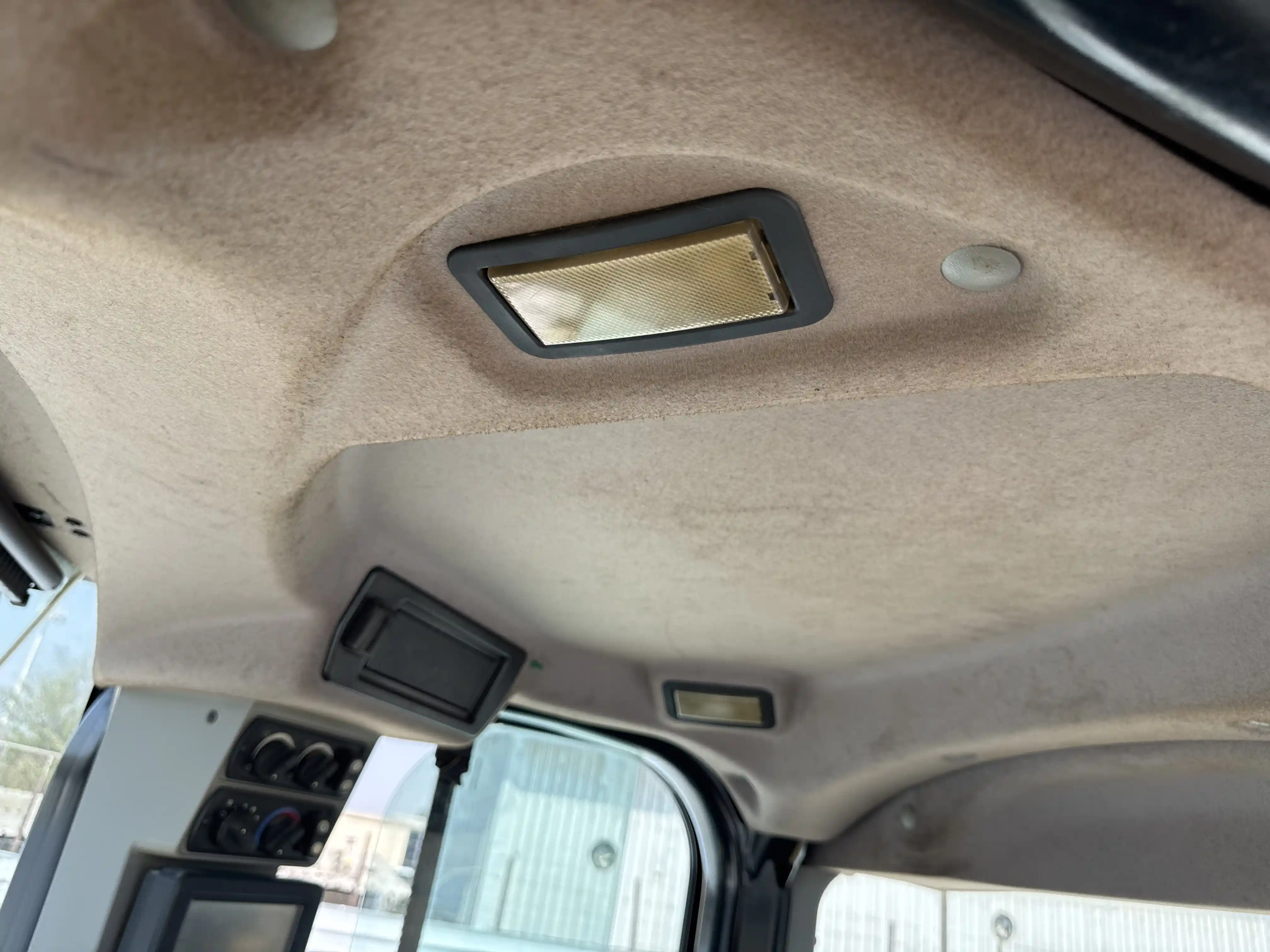 WHL-002-Cat-966L-wheel-loader-inspection-cabin-cabin-light-1