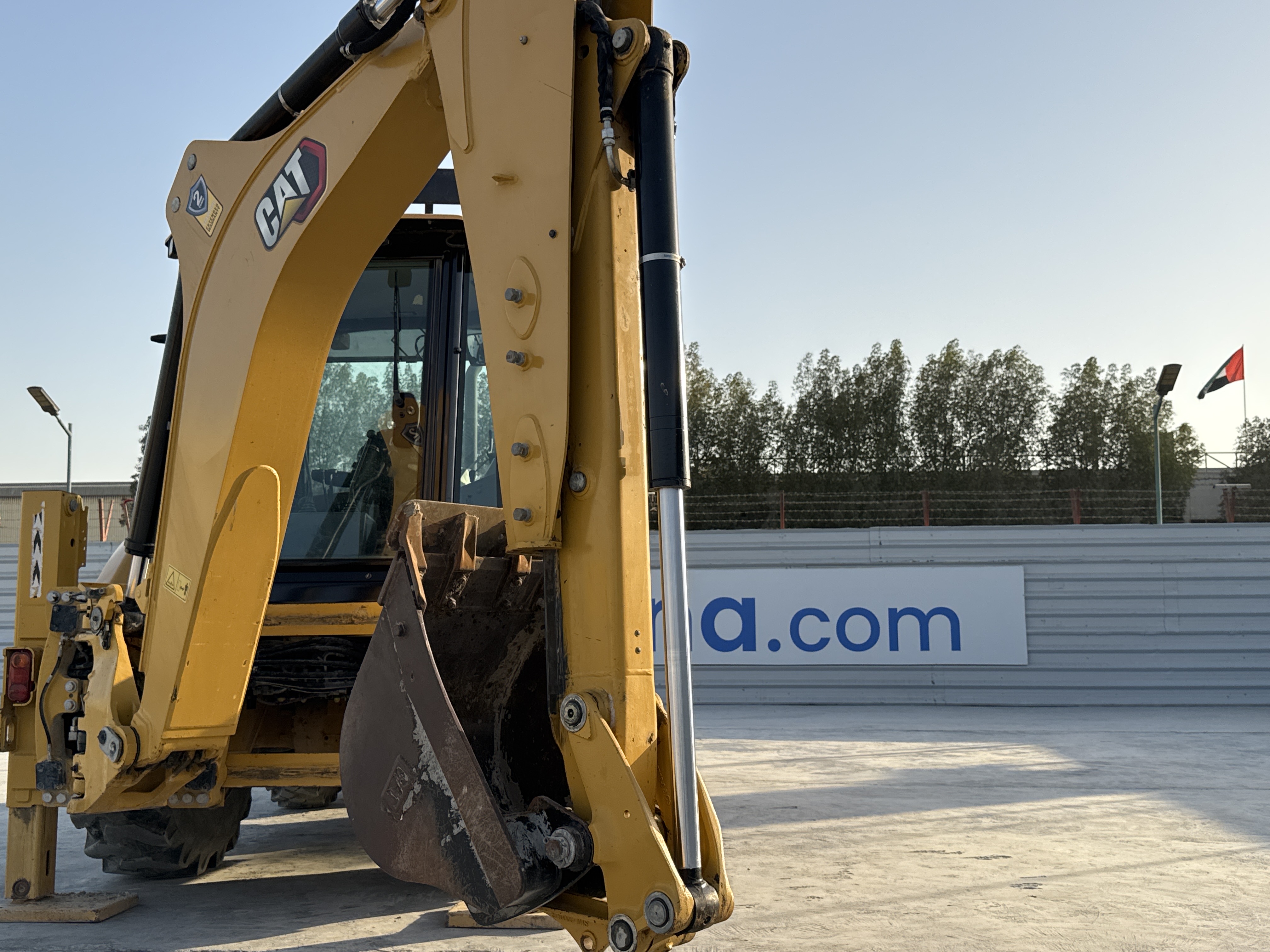 BHL-001-Cat-426F2-backhoe-loader-inspection-hydraulics-backhoe-bucket-cylinder-1