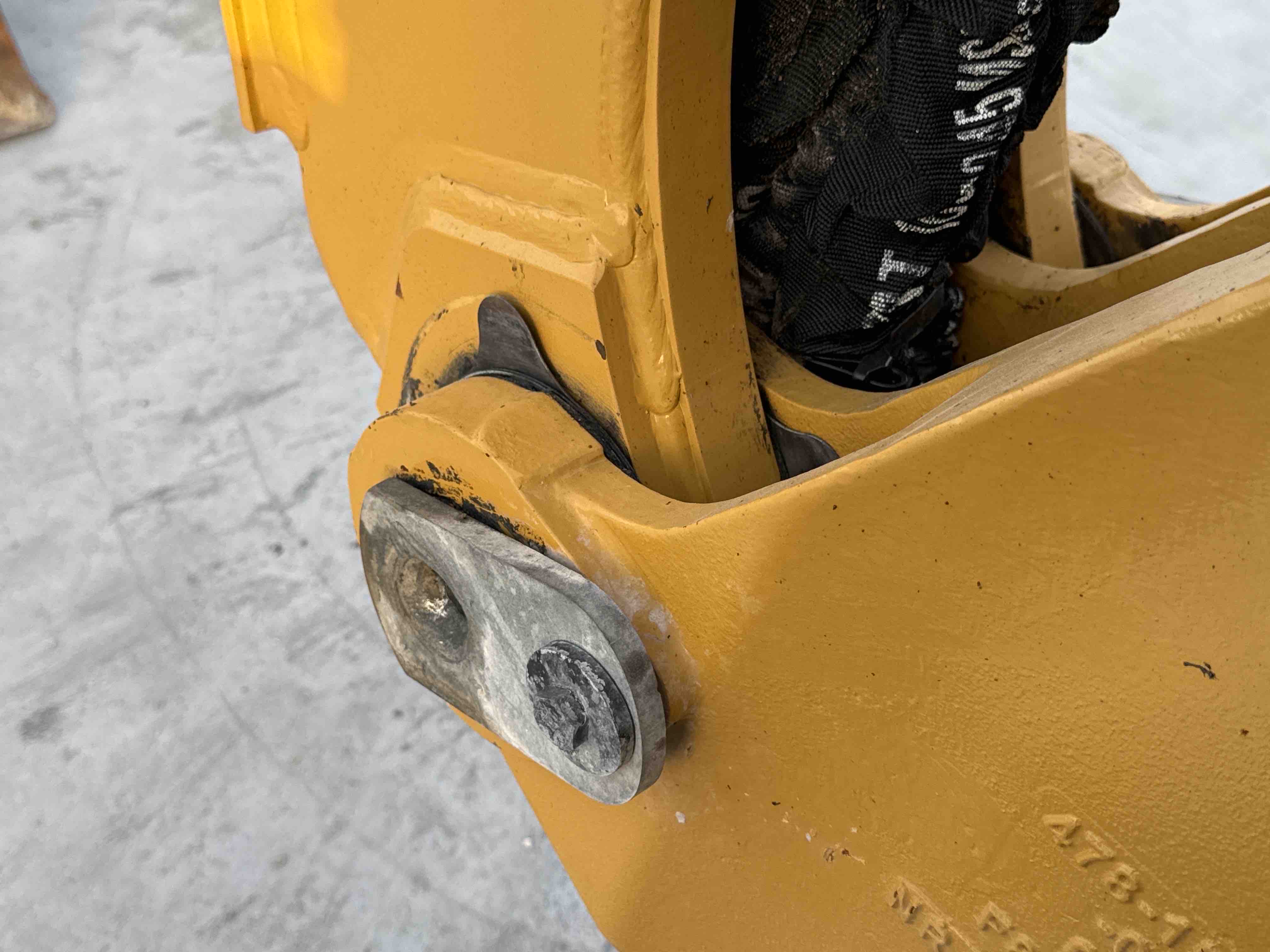 BHL-001-Cat-426F2-backhoe-loader-inspection-chassis-boom-base-pin-and-bushings-3