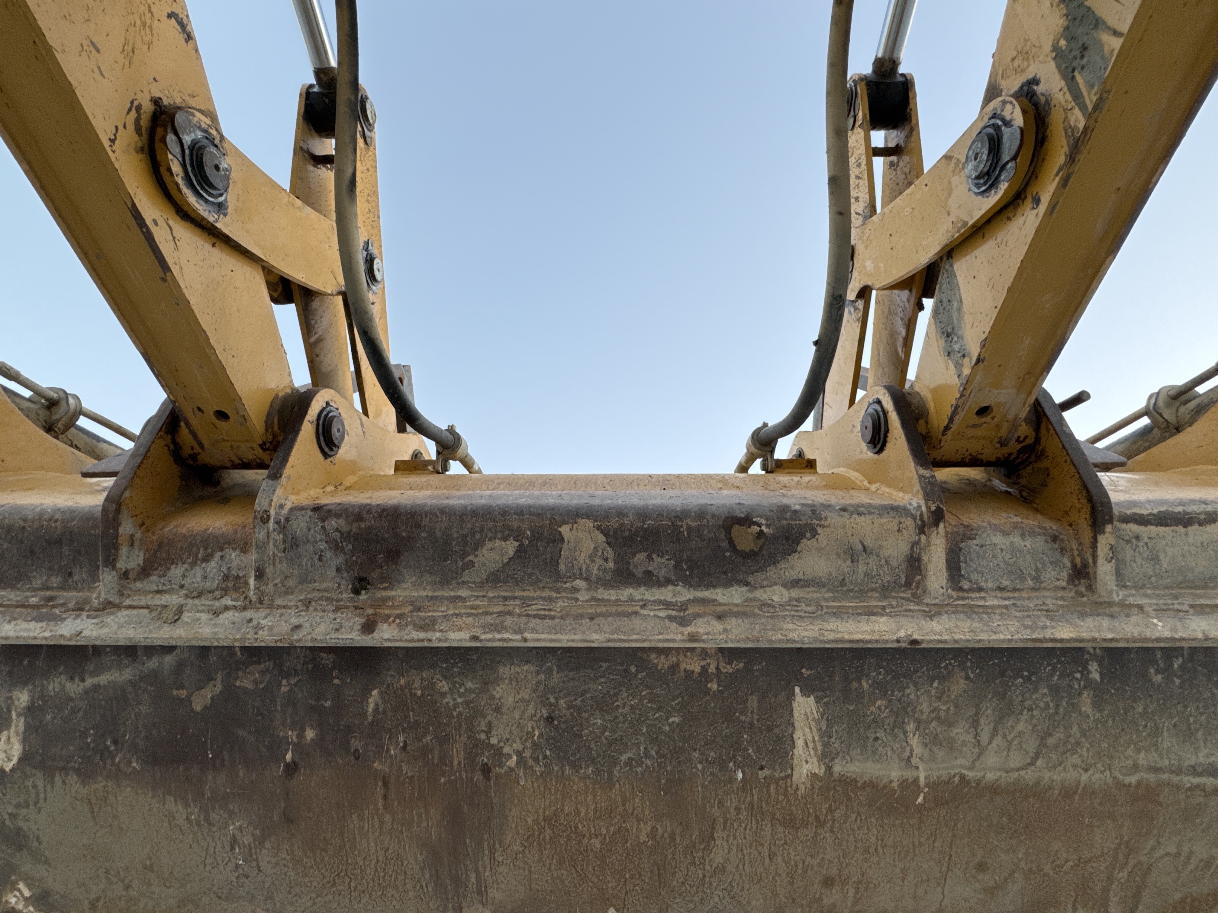 BHL-001-Cat-426F2-backhoe-loader-inspection-chassis-pins-and-bushings-lift-arm-to-bucket-4