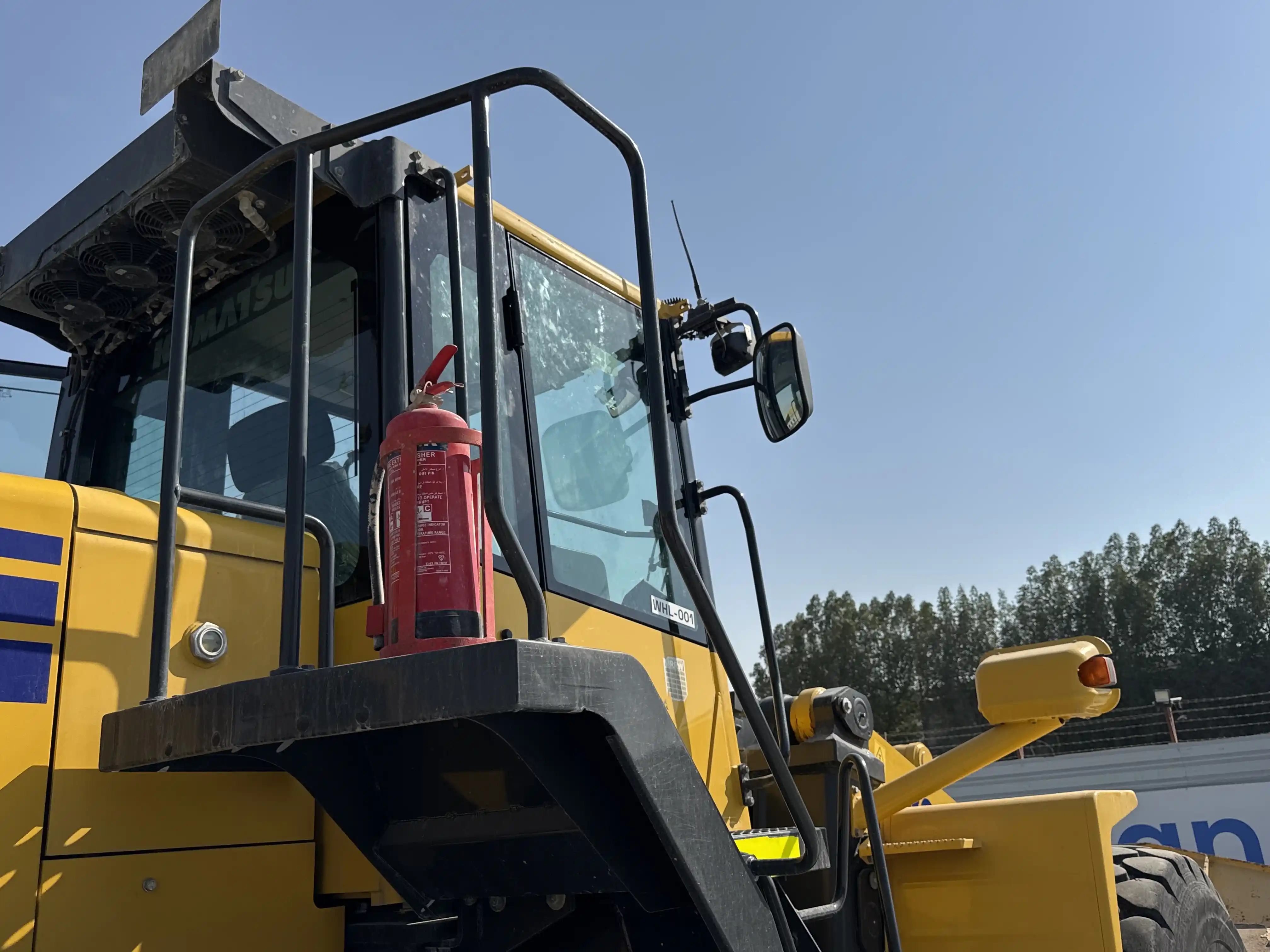 WHL-001-Komatsu-WA470-6R-wheel-loader-inspection-structure-handrails-3