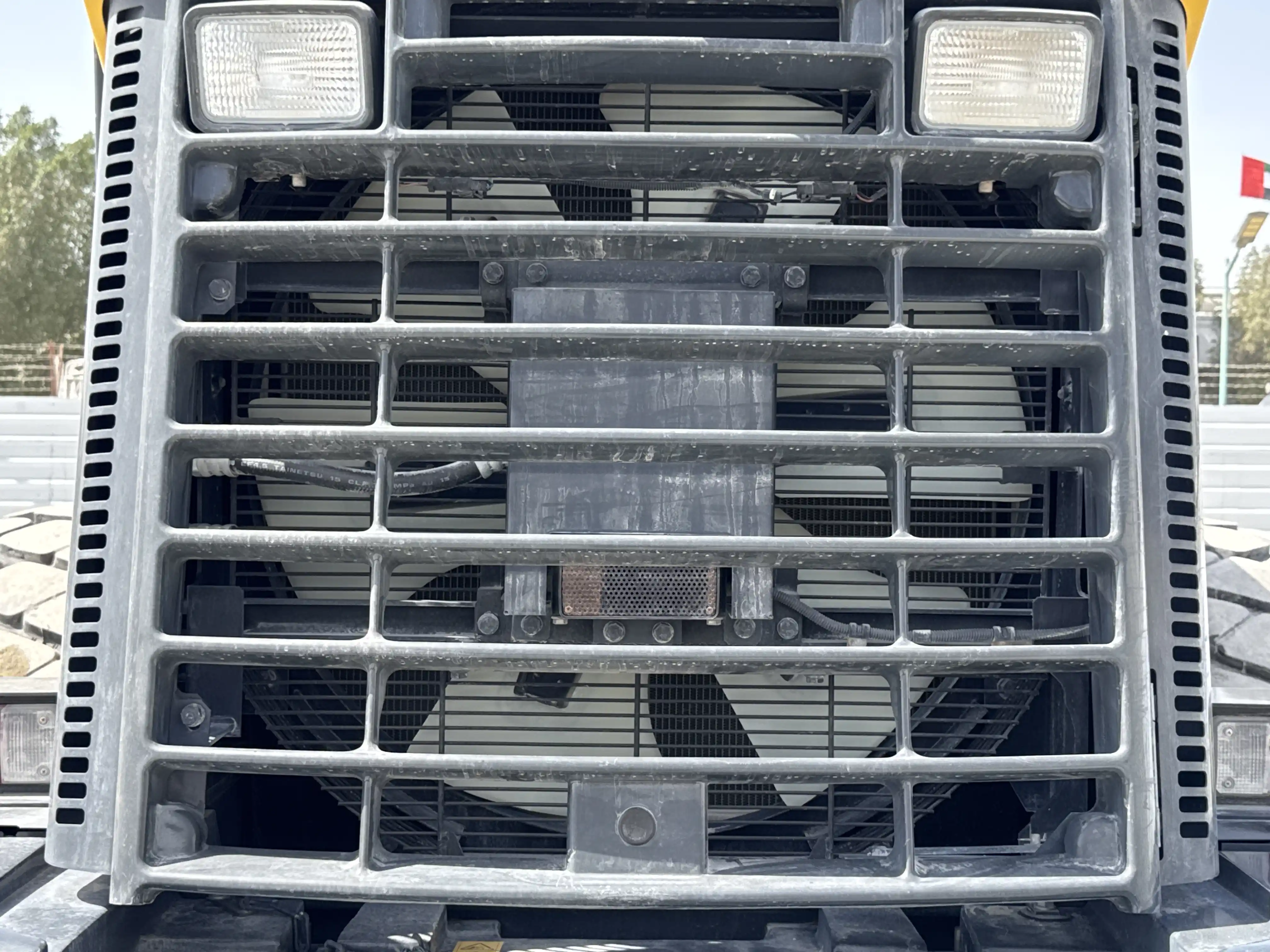 WHL-001-Komatsu-WA470-6R-wheel-loader-inspection-engine-cooling-fan-and-fan-guard-1