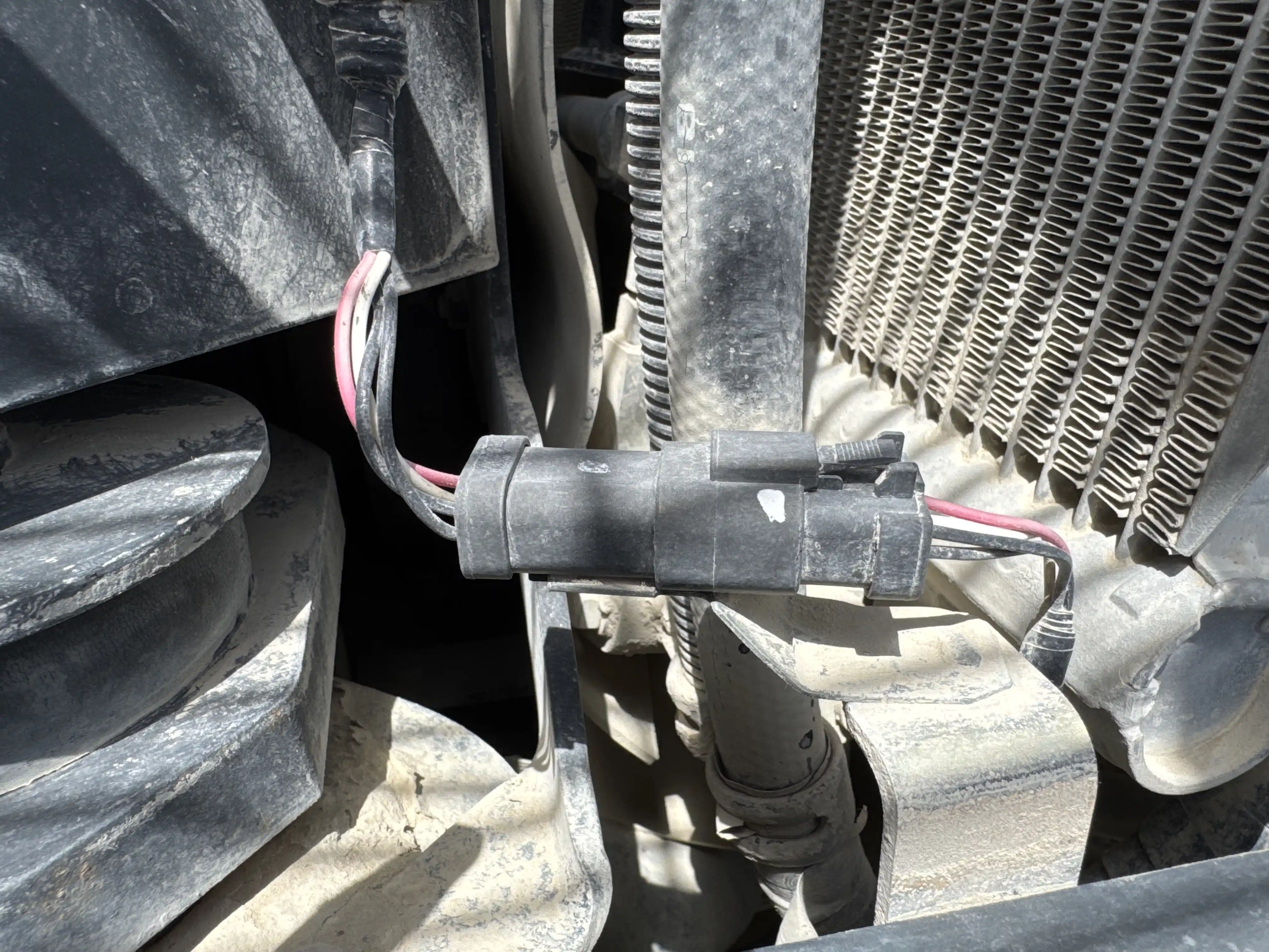 WHL-001-Komatsu-WA470-6R-wheel-loader-inspection-electronic-main-harness-3