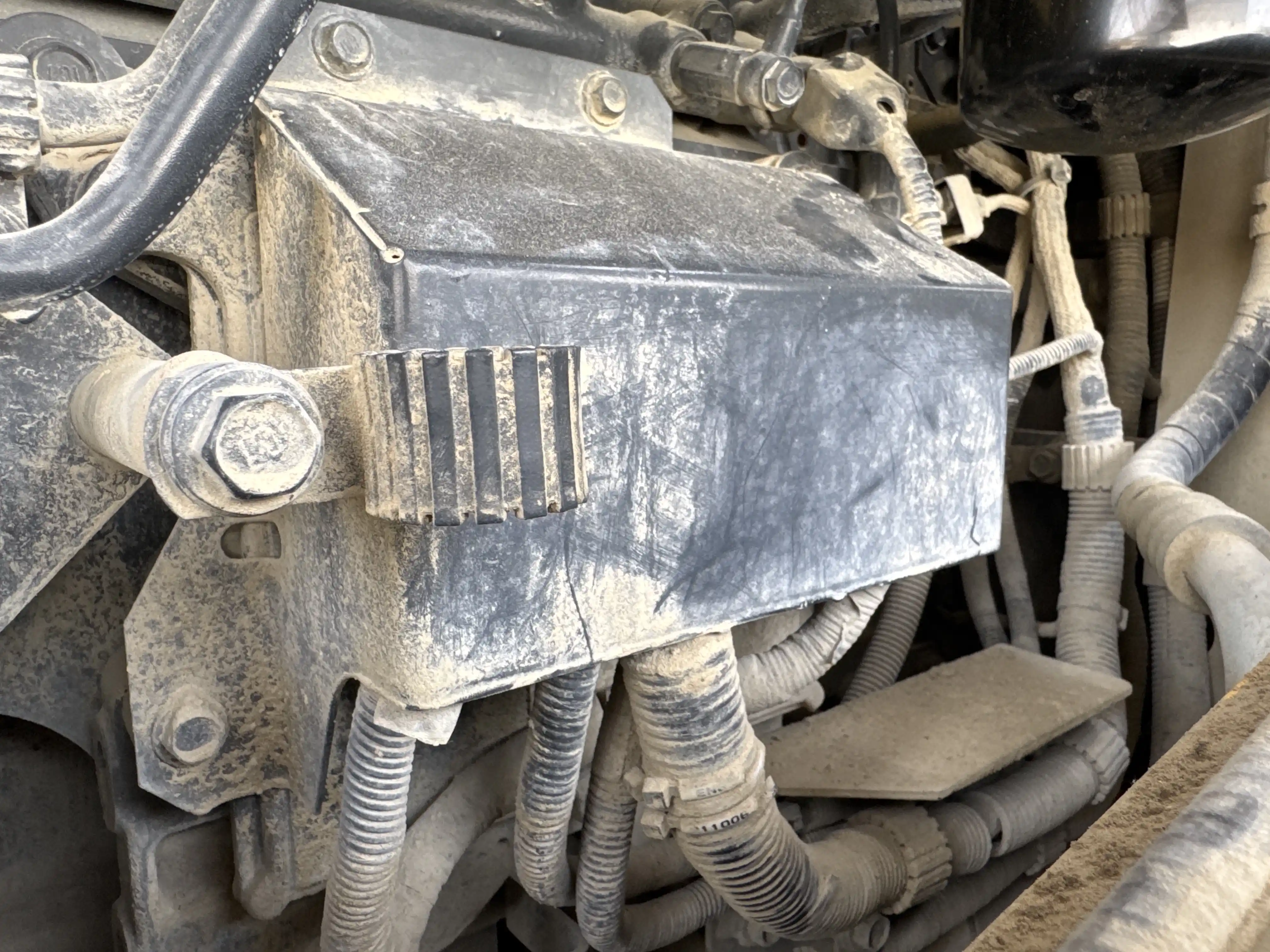 WHL-001-Komatsu-WA470-6R-wheel-loader-inspection-electronic-main-harness-4