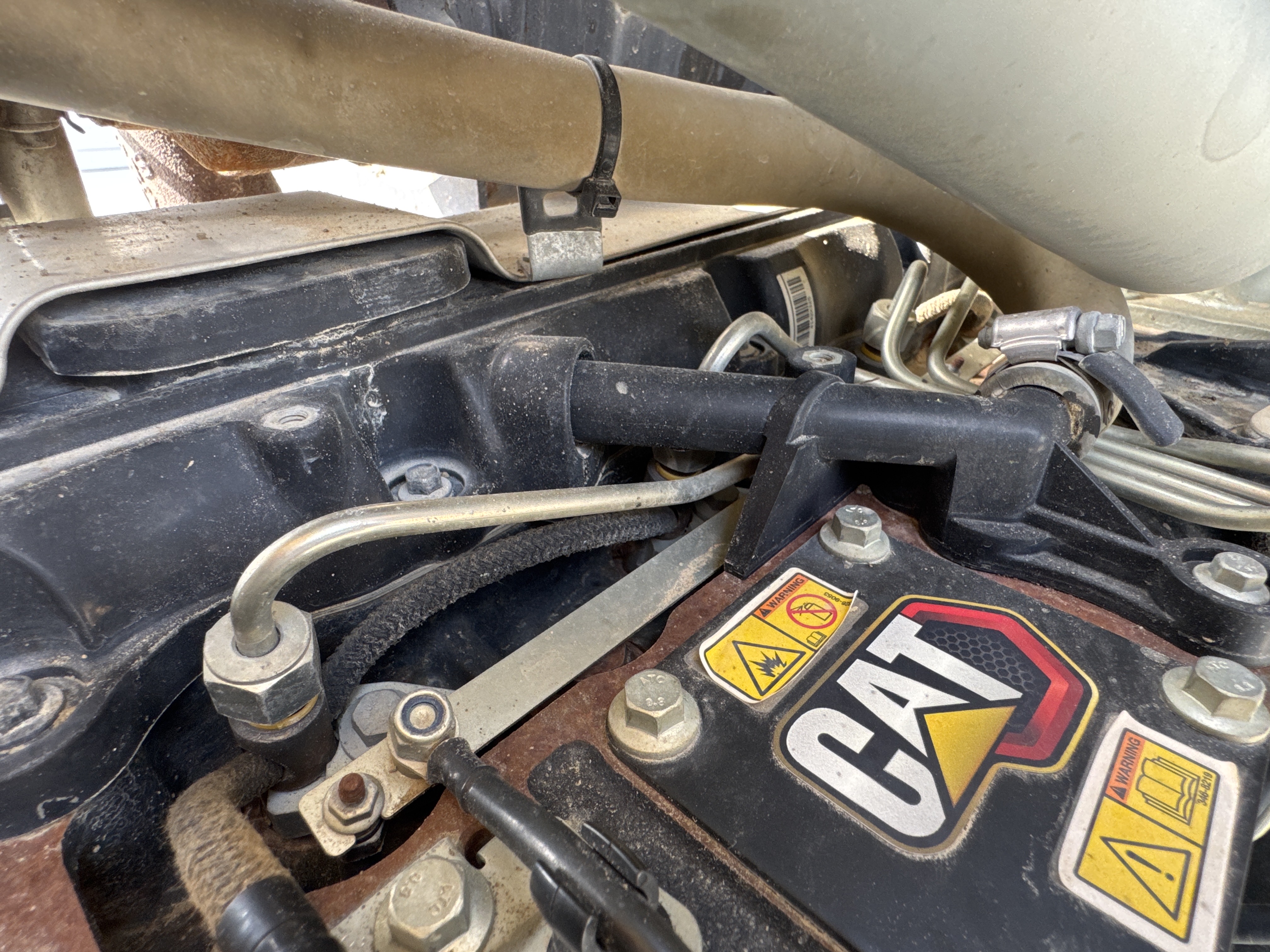 BHL-001-Cat-426F2-backhoe-loader-inspection-engine-fuel-leaks-2