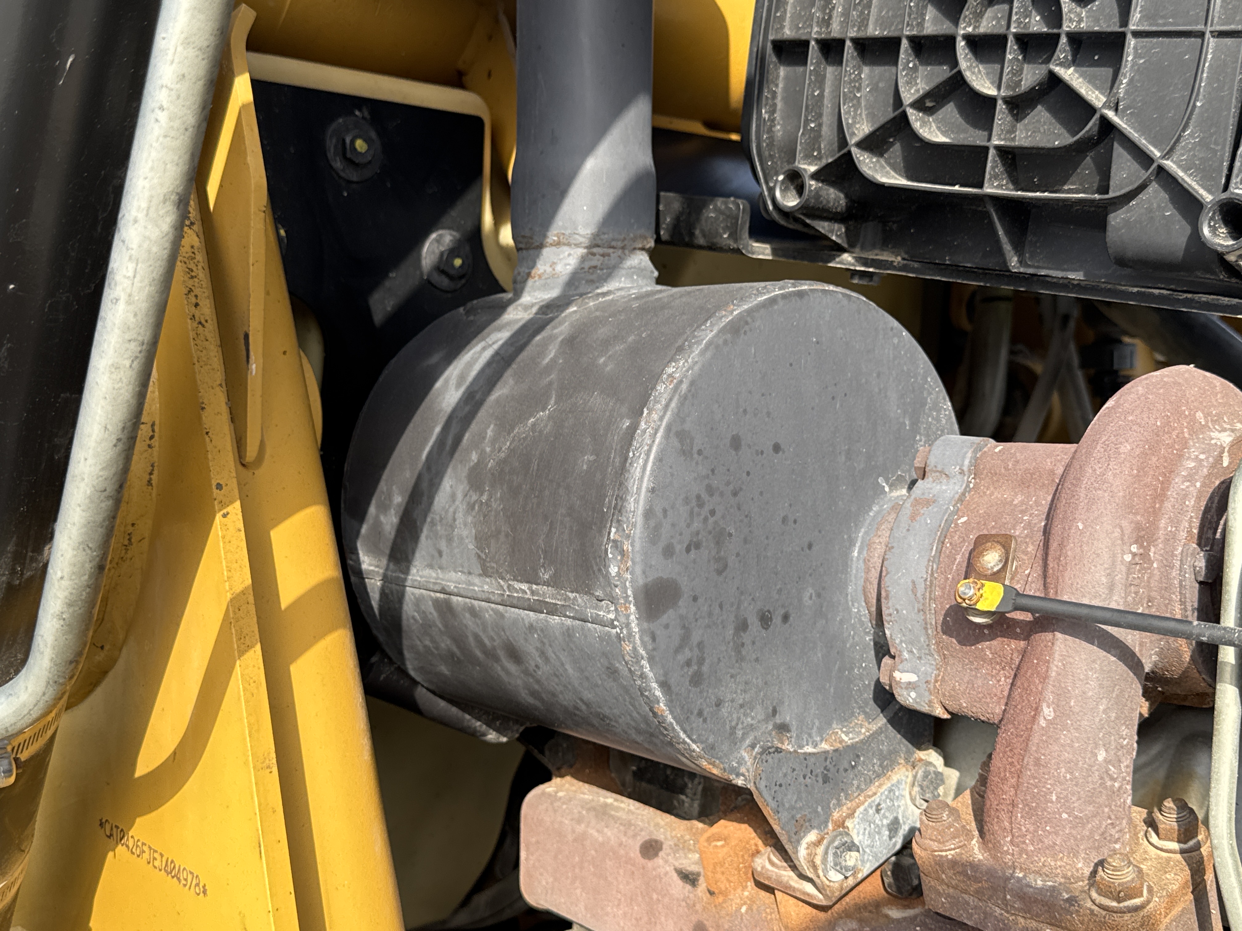 BHL-001-Cat-426F2-backhoe-loader-inspection-engine-exhaust-system-2