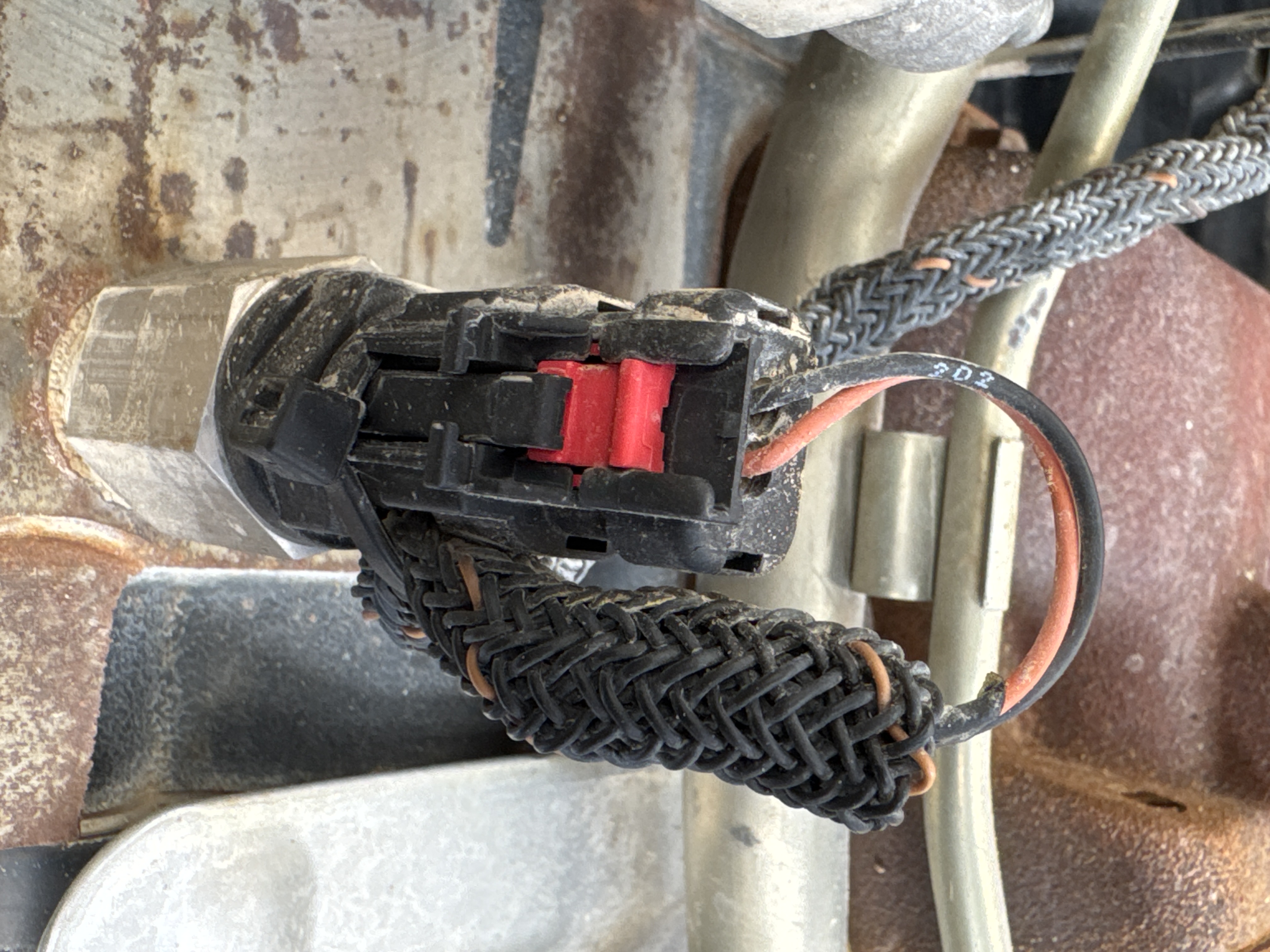 BHL-001-Cat-426F2-backhoe-loader-inspection-electronic-main-harness-2