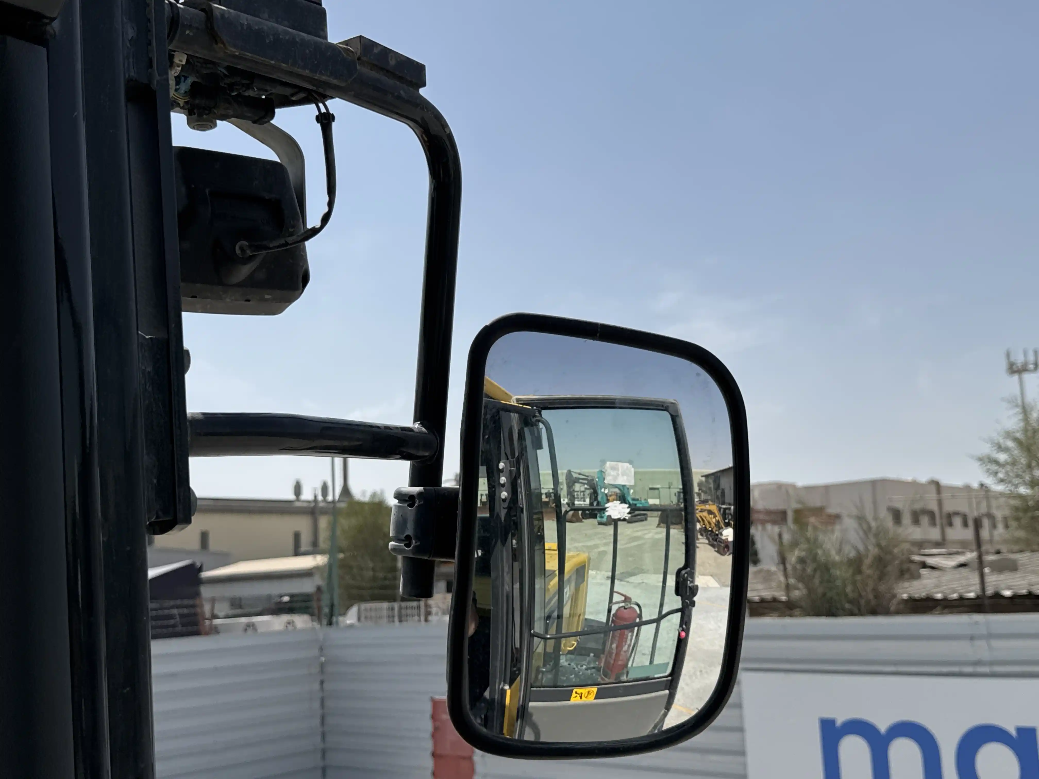 WHL-001-Komatsu-WA470-6R-wheel-loader-inspection-cabin-mirrors-3