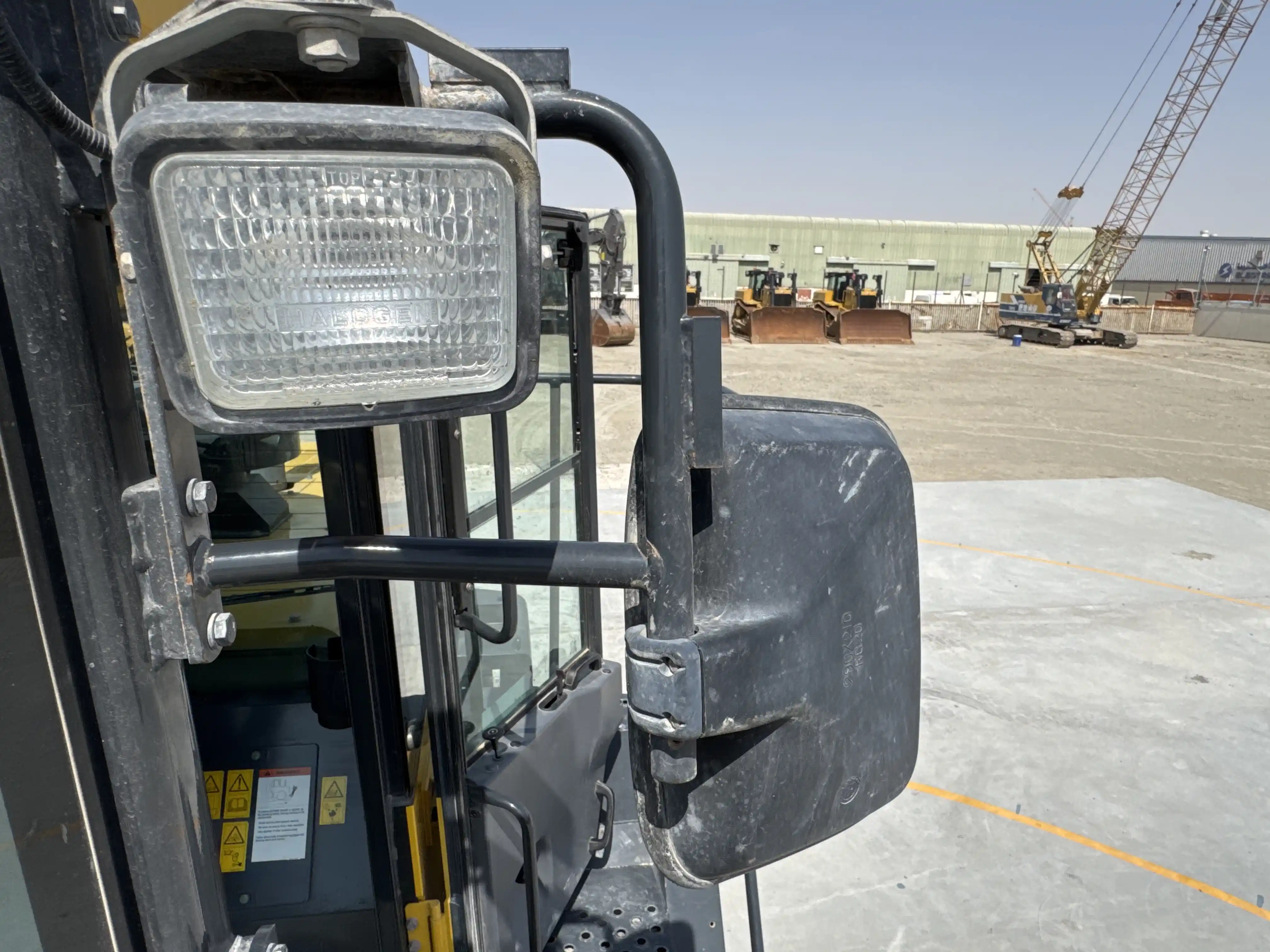 WHL-001-Komatsu-WA470-6R-wheel-loader-inspection-cabin-mirrors-5